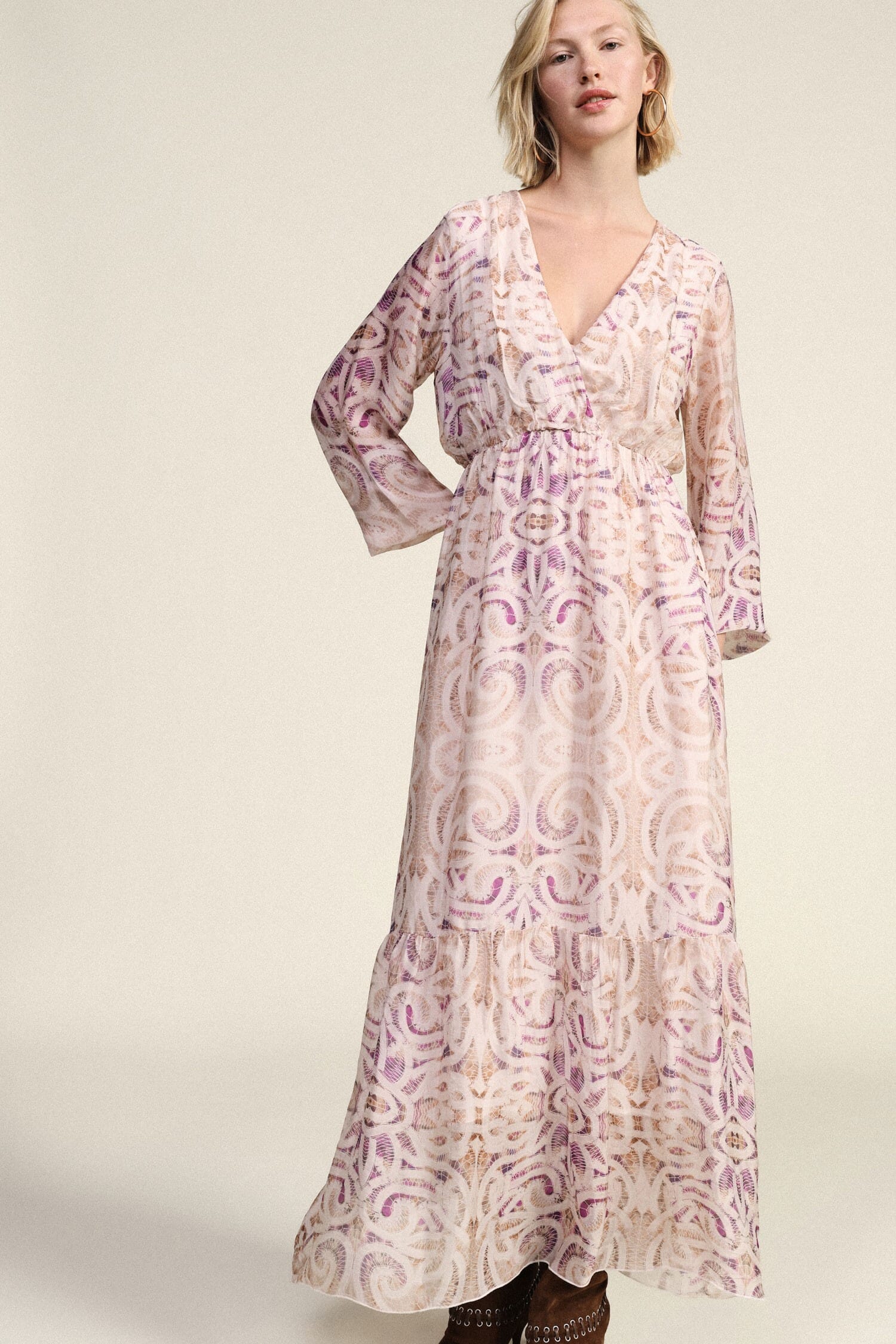 Abito Lungo Con Stampa Paisley E Scollo A V Dixie