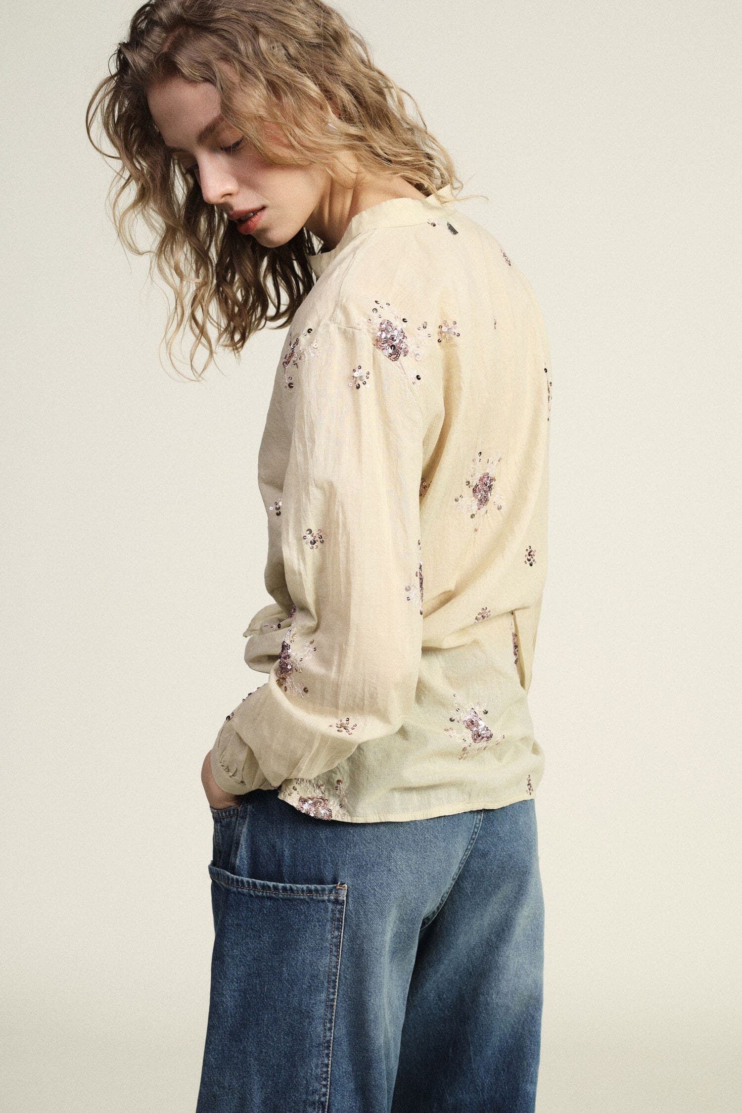 Shirt With Sequins And Classic Dixie Collar