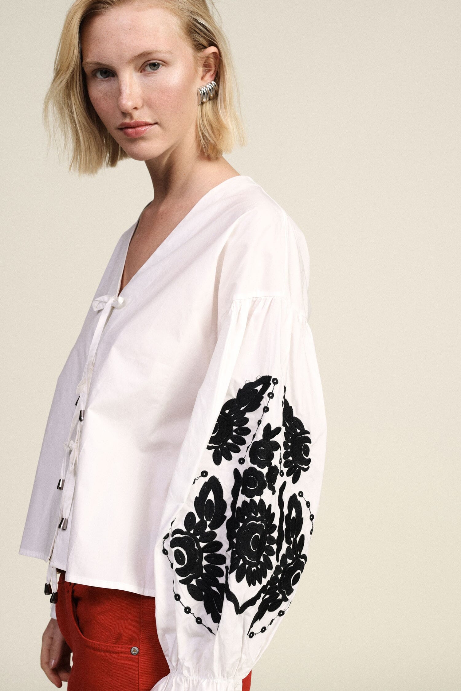 Wide Blouse With Floral Embroidery And Dixie Laces