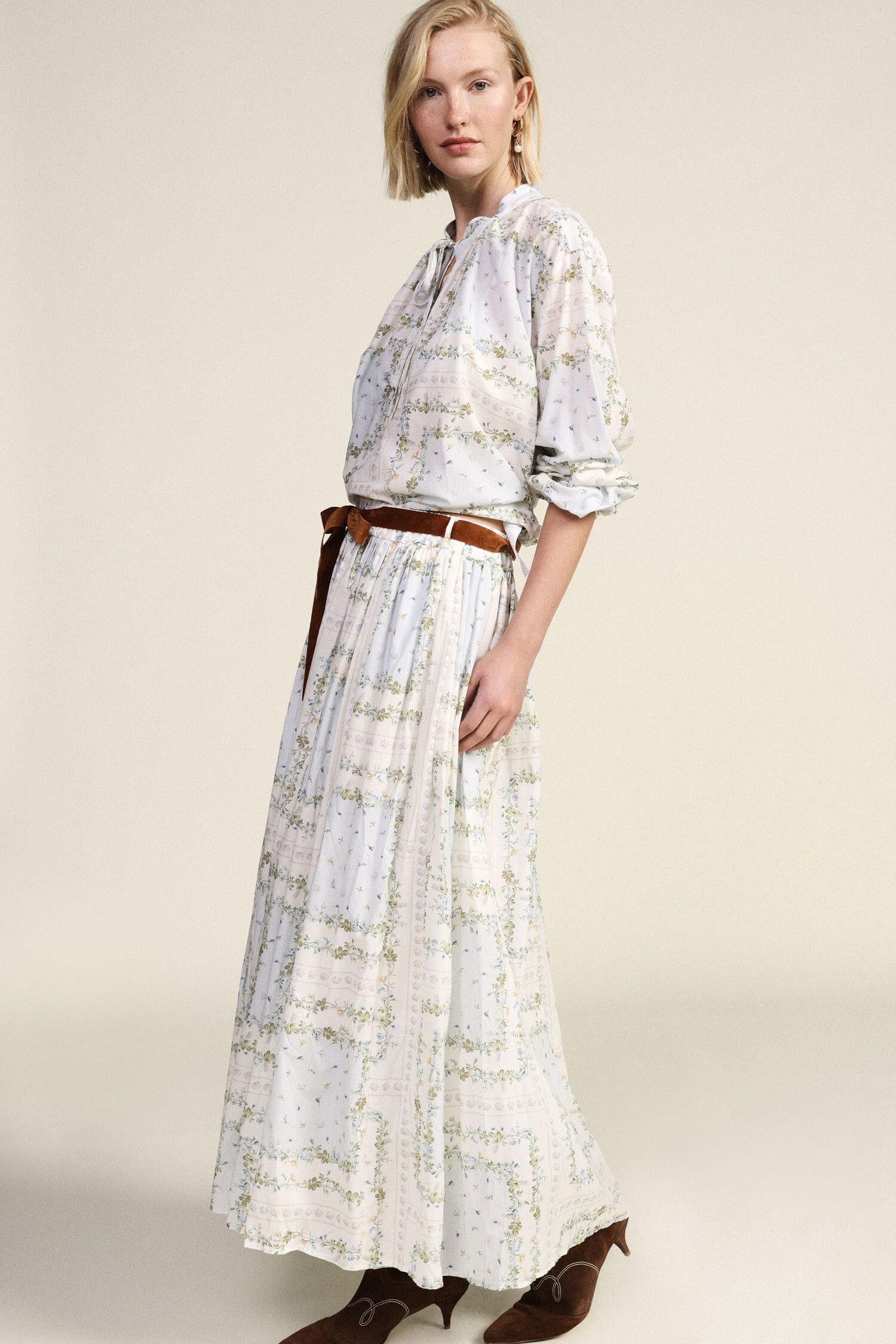 Pleated Skirt With Floral Print And Dixie Bow Belt