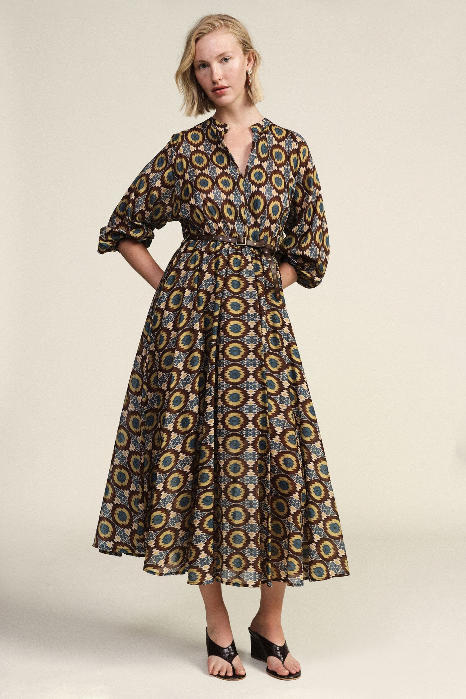 Robe longue à imprimé géométrique et ceinture Dixie