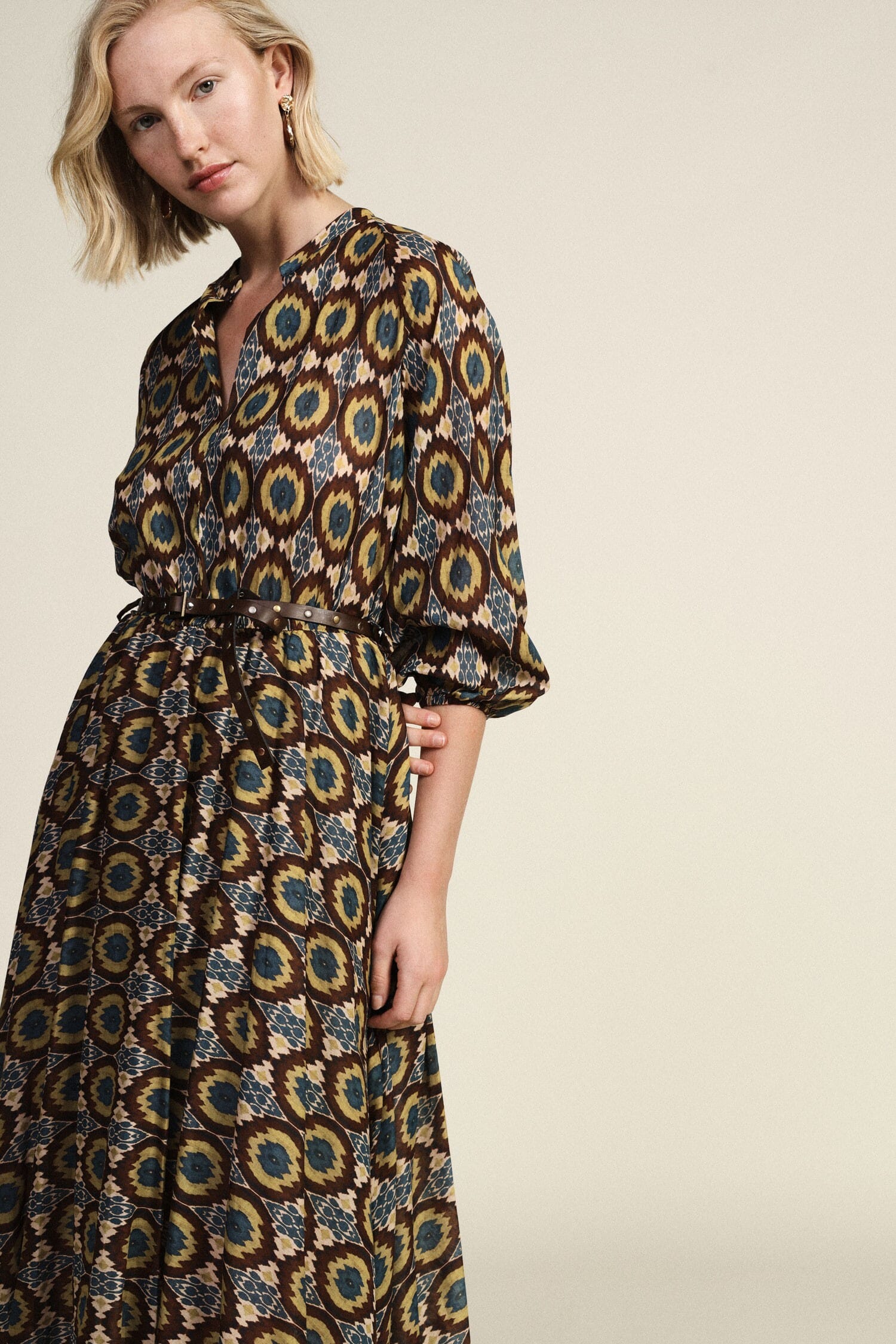 Robe longue à imprimé géométrique et ceinture Dixie