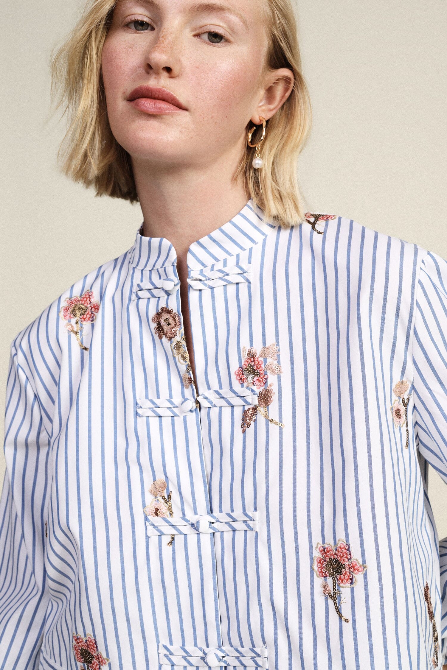 Striped Shirt With Floral Embroidery And Dixie Knot Closure