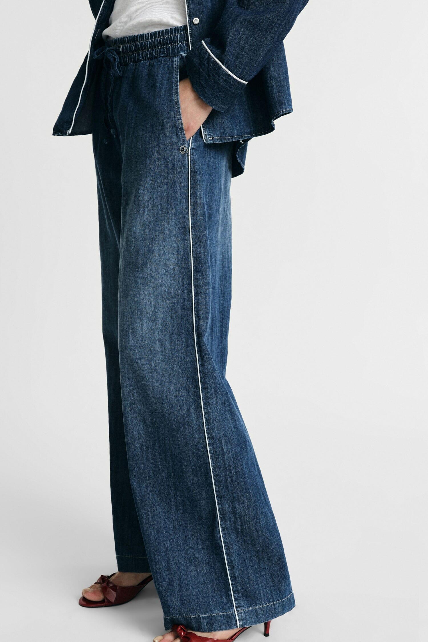 Jeans à jambe large avec taille élastiquée et cordon de serrage Please