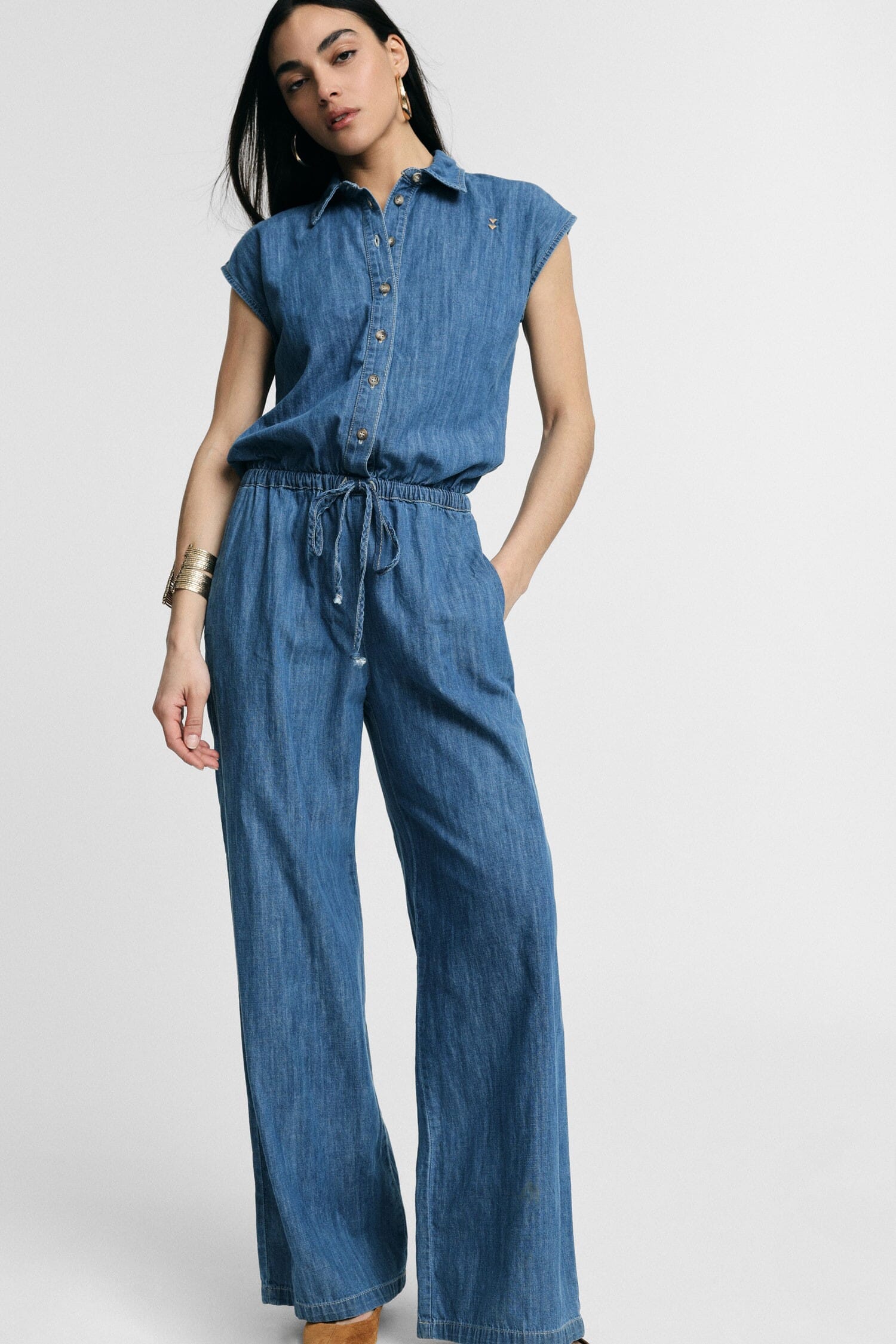 Long Jumpsuit With Drawstring And Front Buttons Please