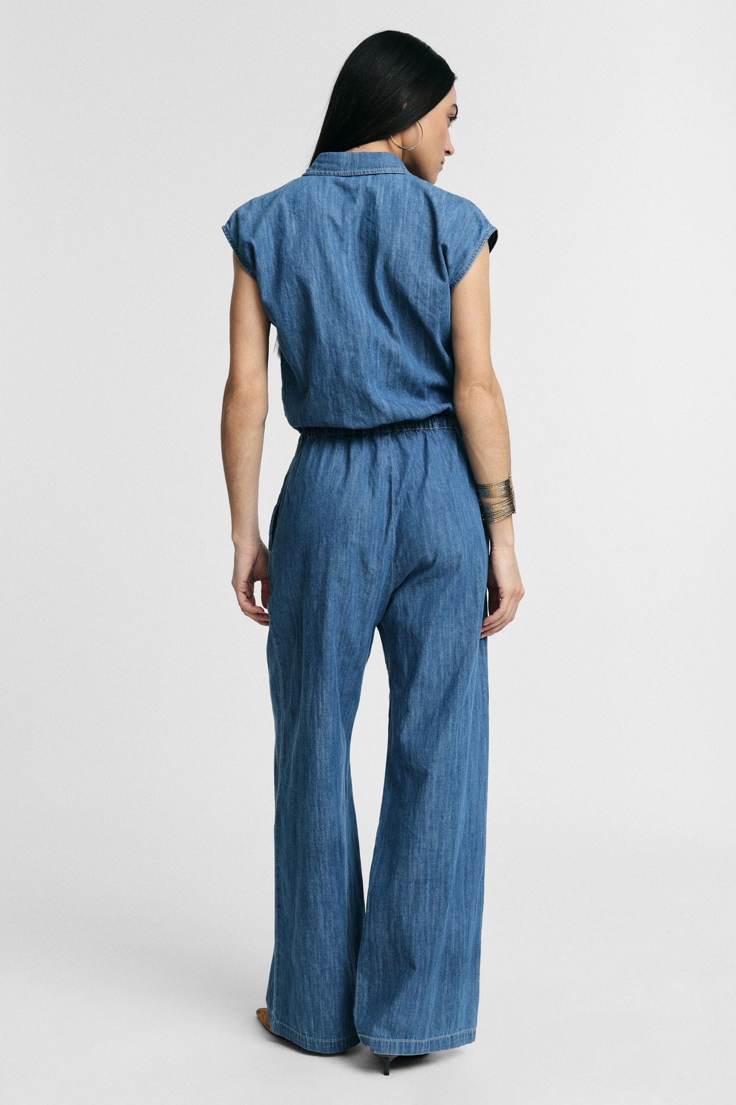 Long Jumpsuit With Drawstring And Front Buttons Please