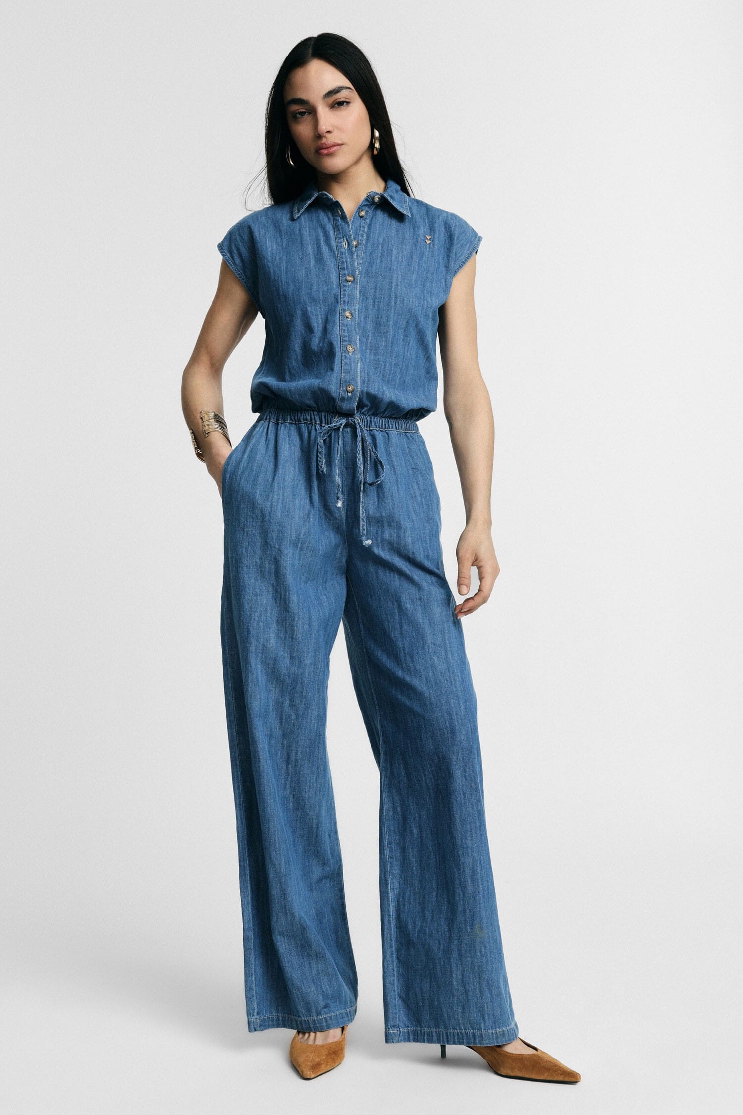 Long Jumpsuit With Drawstring And Front Buttons Please