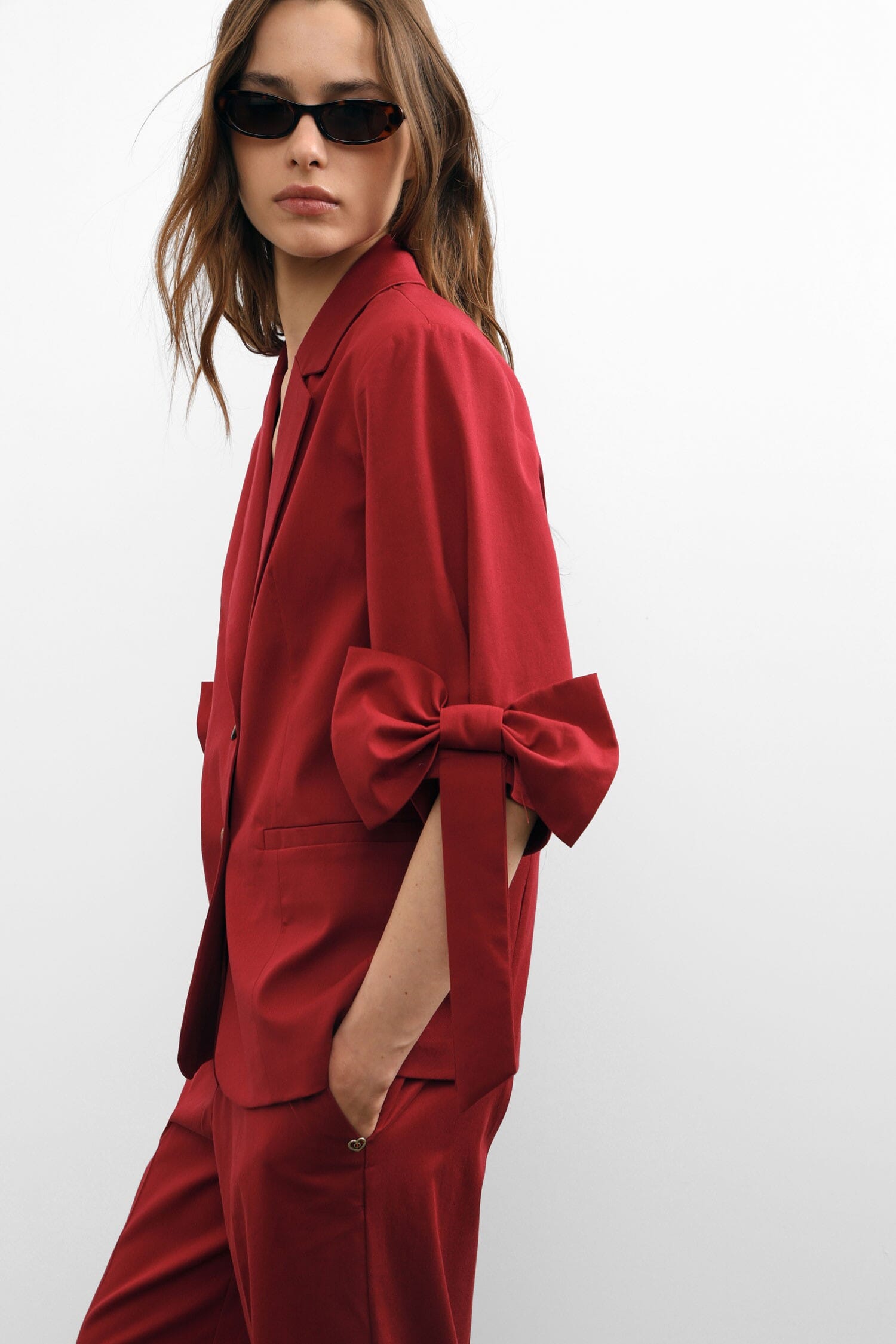 Blazer Con Maniche A Fiocco E Chiusura A Due Bottoni Please
