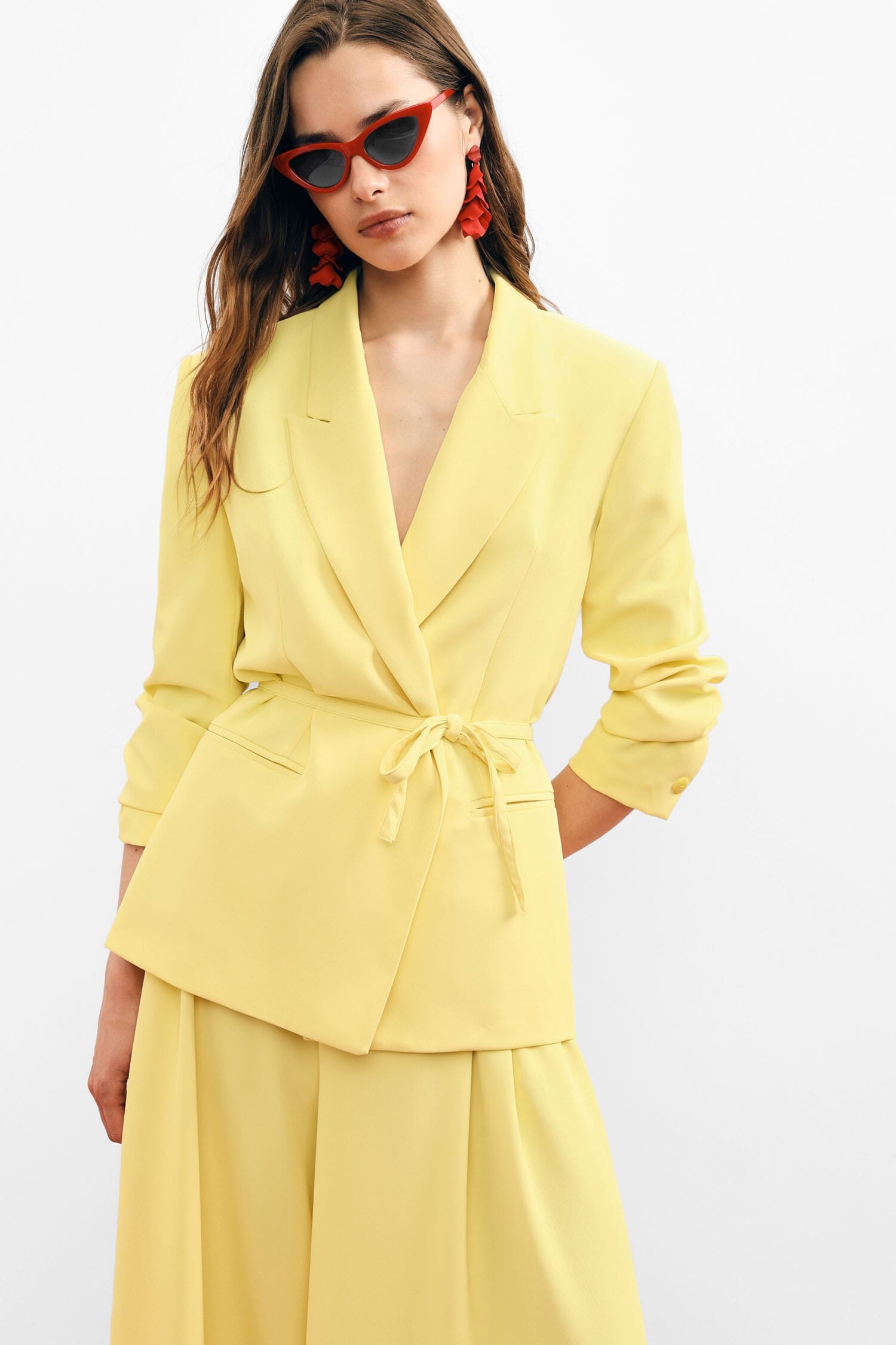 Blazer Con Cintura E Tasche A Filetto Please