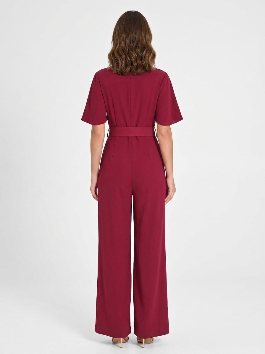 Costume une pièce fluide avec ceinture rigide coordonnée et encolure croisée Rinascimento