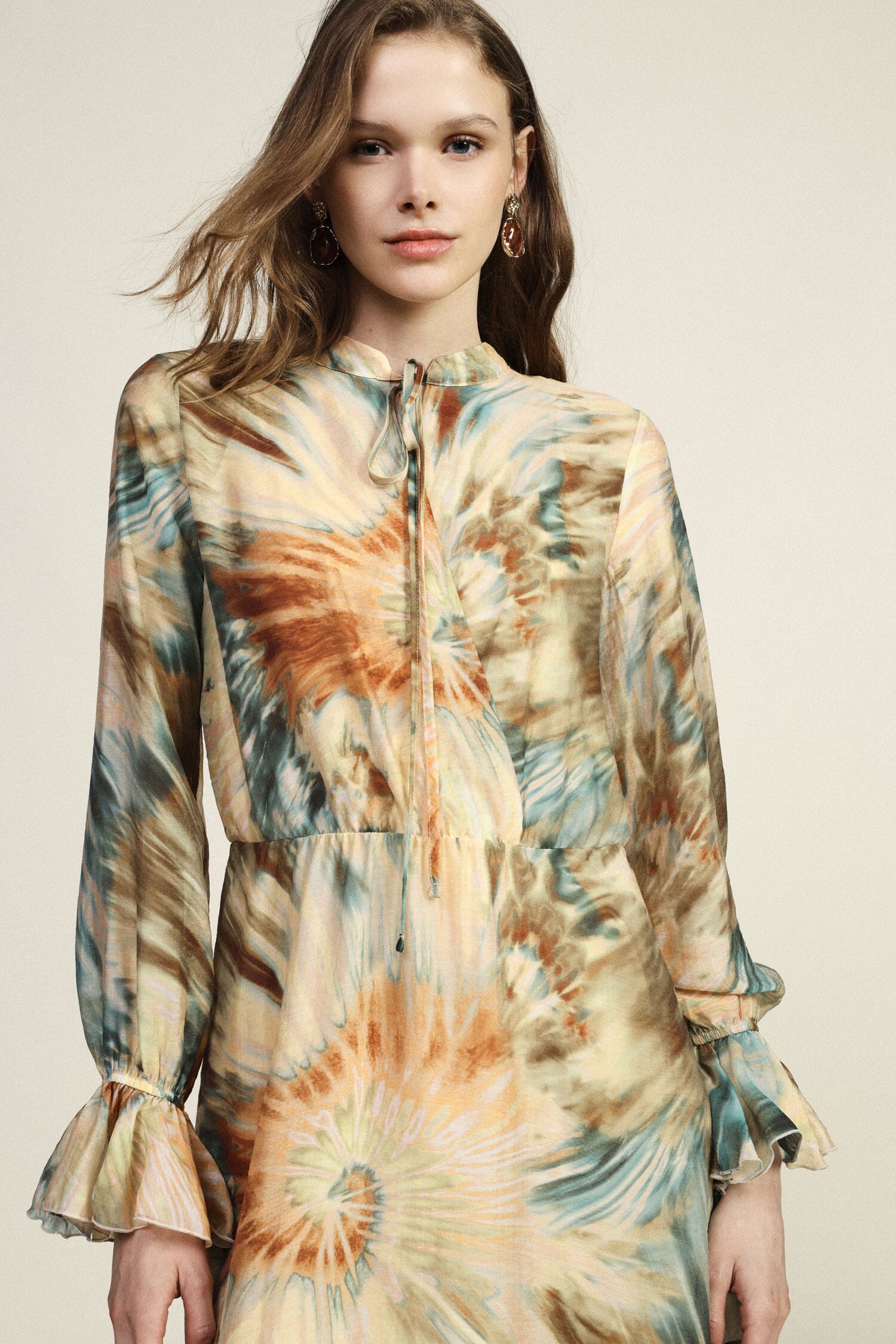 Robe longue Watercolour Print With Curly Sleeves Dixie