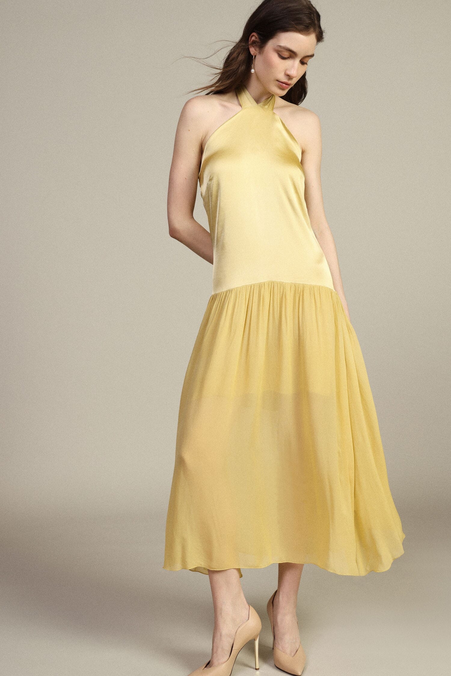 Abito Lungo Con Scollo All\X1aamericana E Balza Dixie