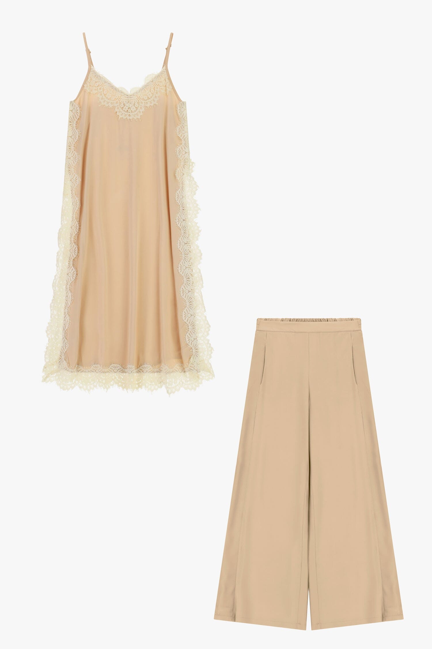 Completo Con Pantaloni Ampi E Top Con Pizzo Dixie