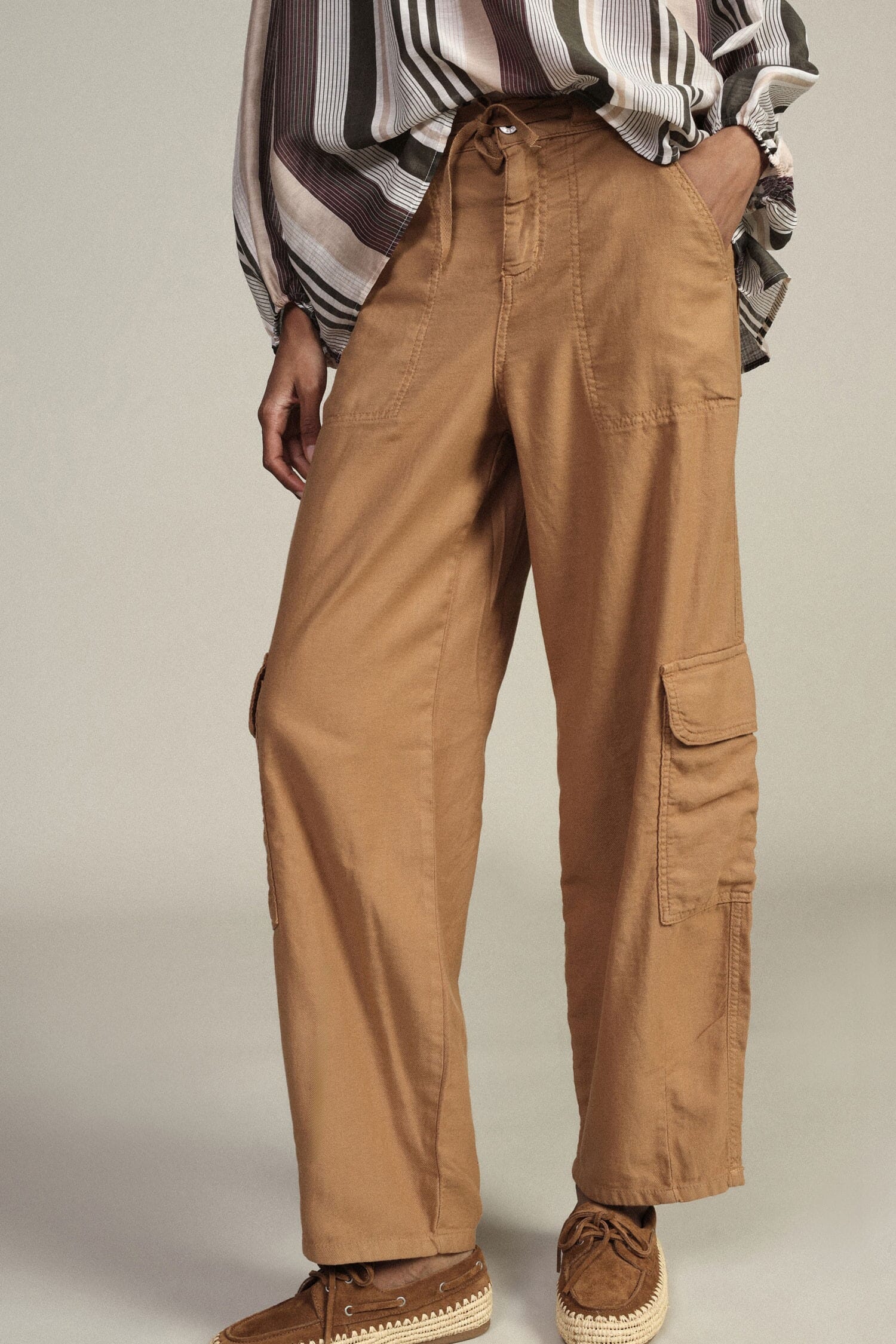 Pantaloni Palazzo Con Tasche Cargo Laterali Dixie