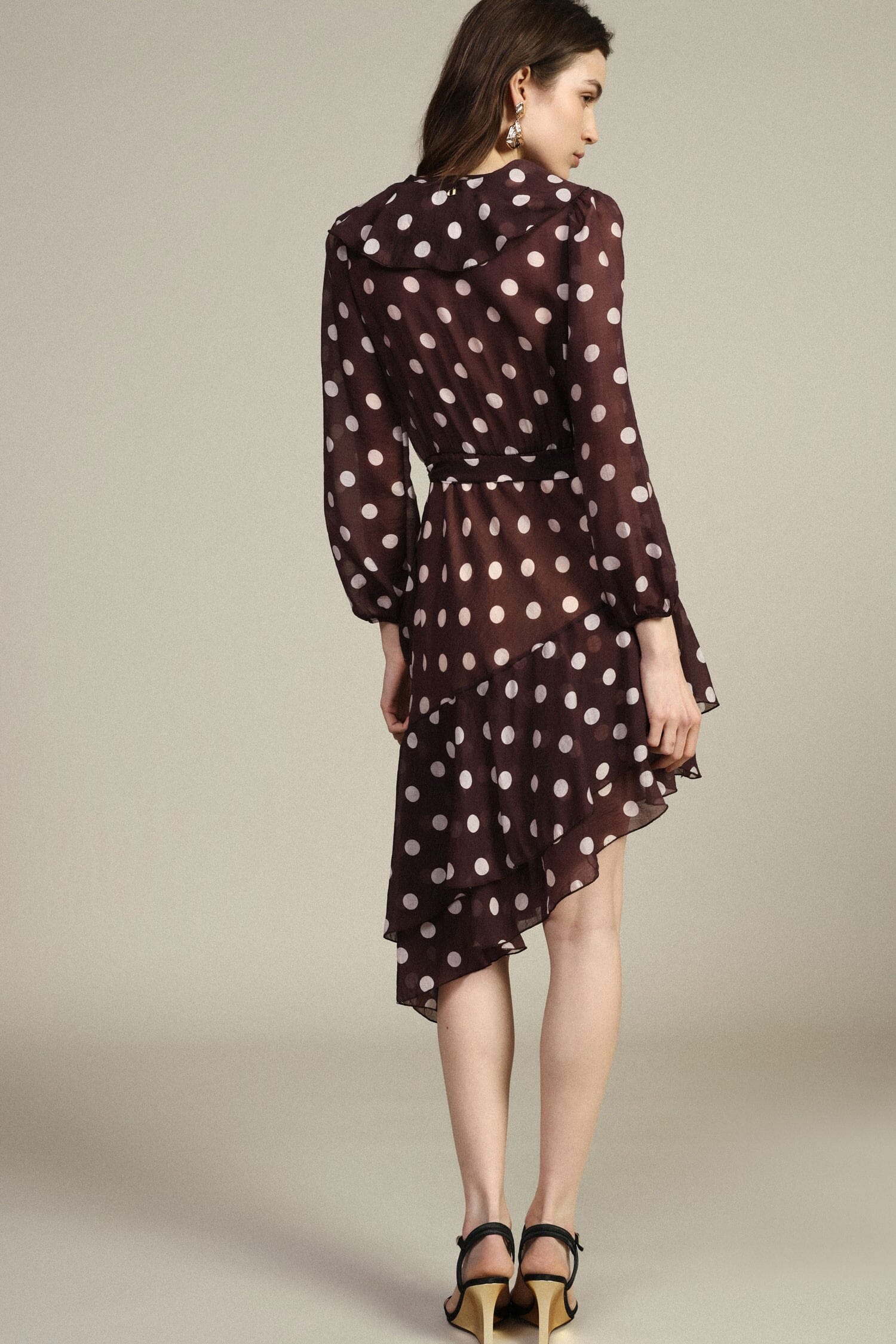 Robe courte à pois avec volants asymétriques Dixie