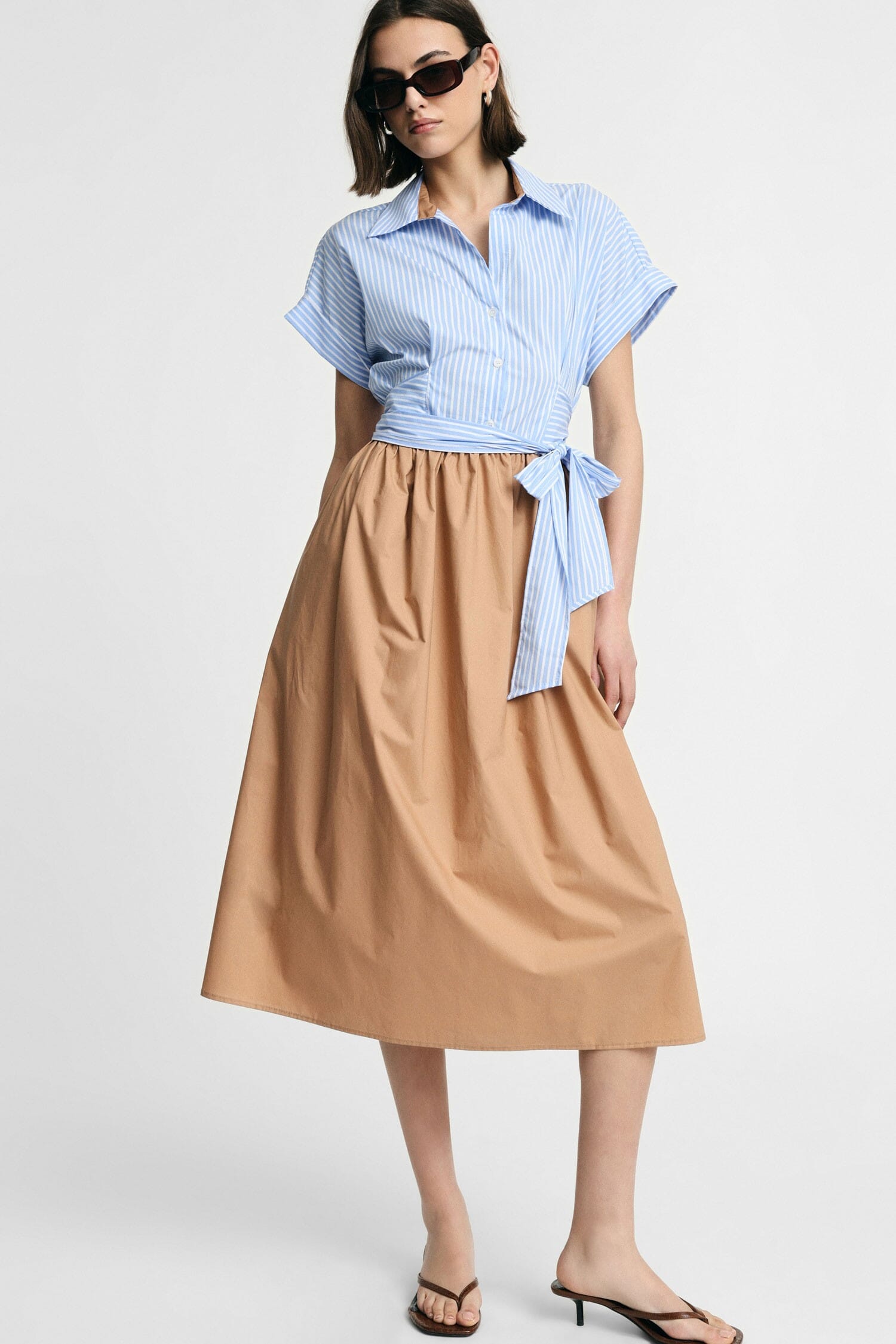 Robe longue avec ceinture rayée et jupe unie Please