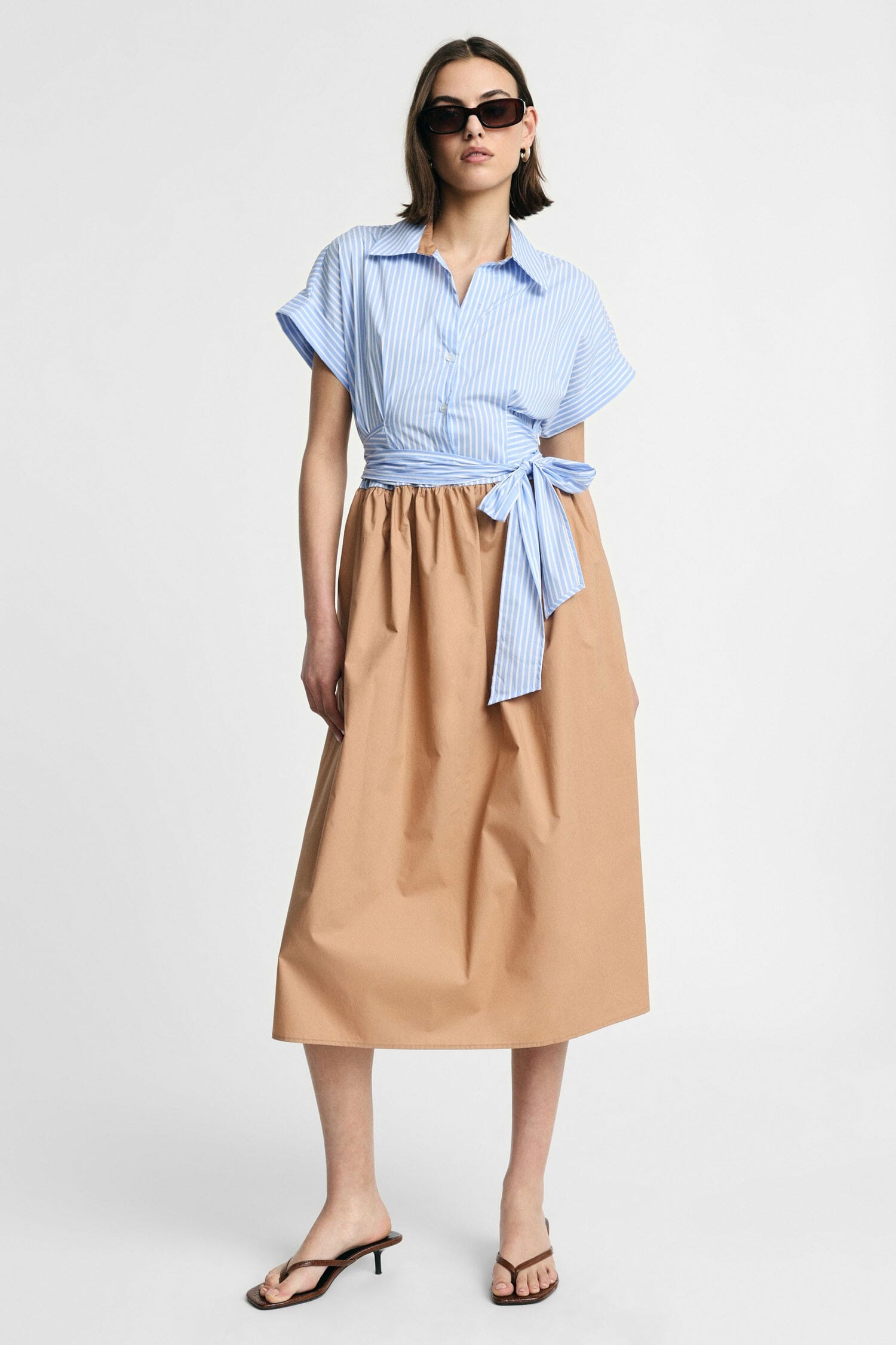 Robe longue avec ceinture rayée et jupe unie Please