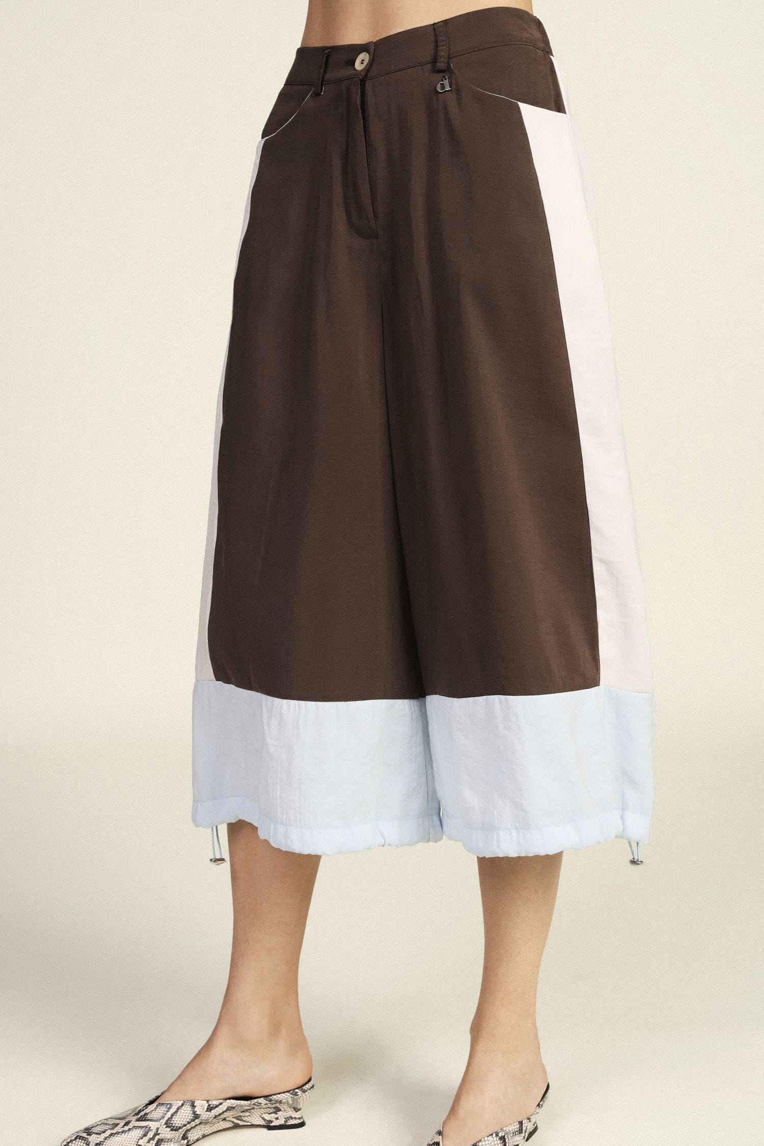 Bermuda Shorts With Colorblock Details And Drawstring Dixie