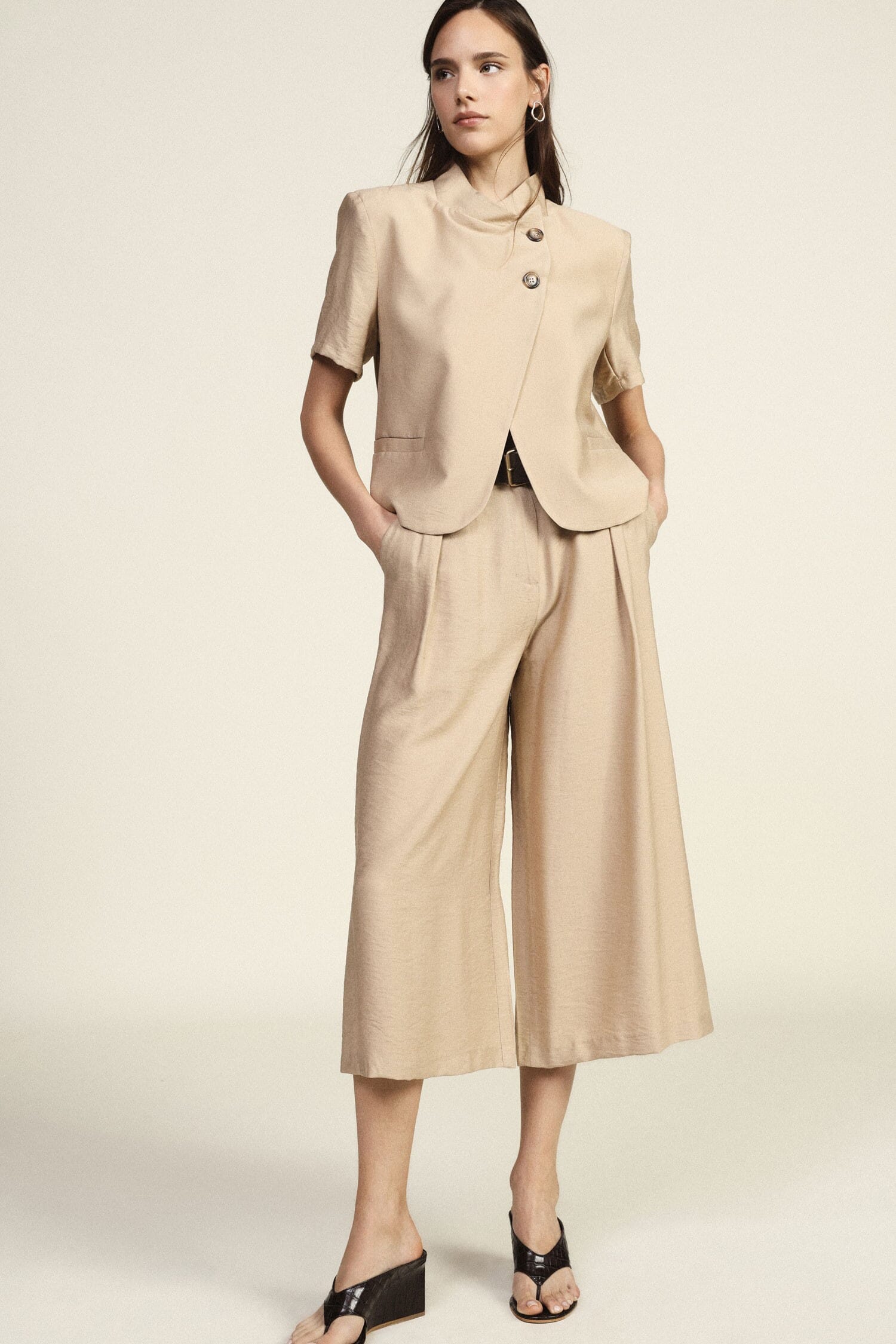 Cropped Palace Trousers With Darts And Pockets Dixie
