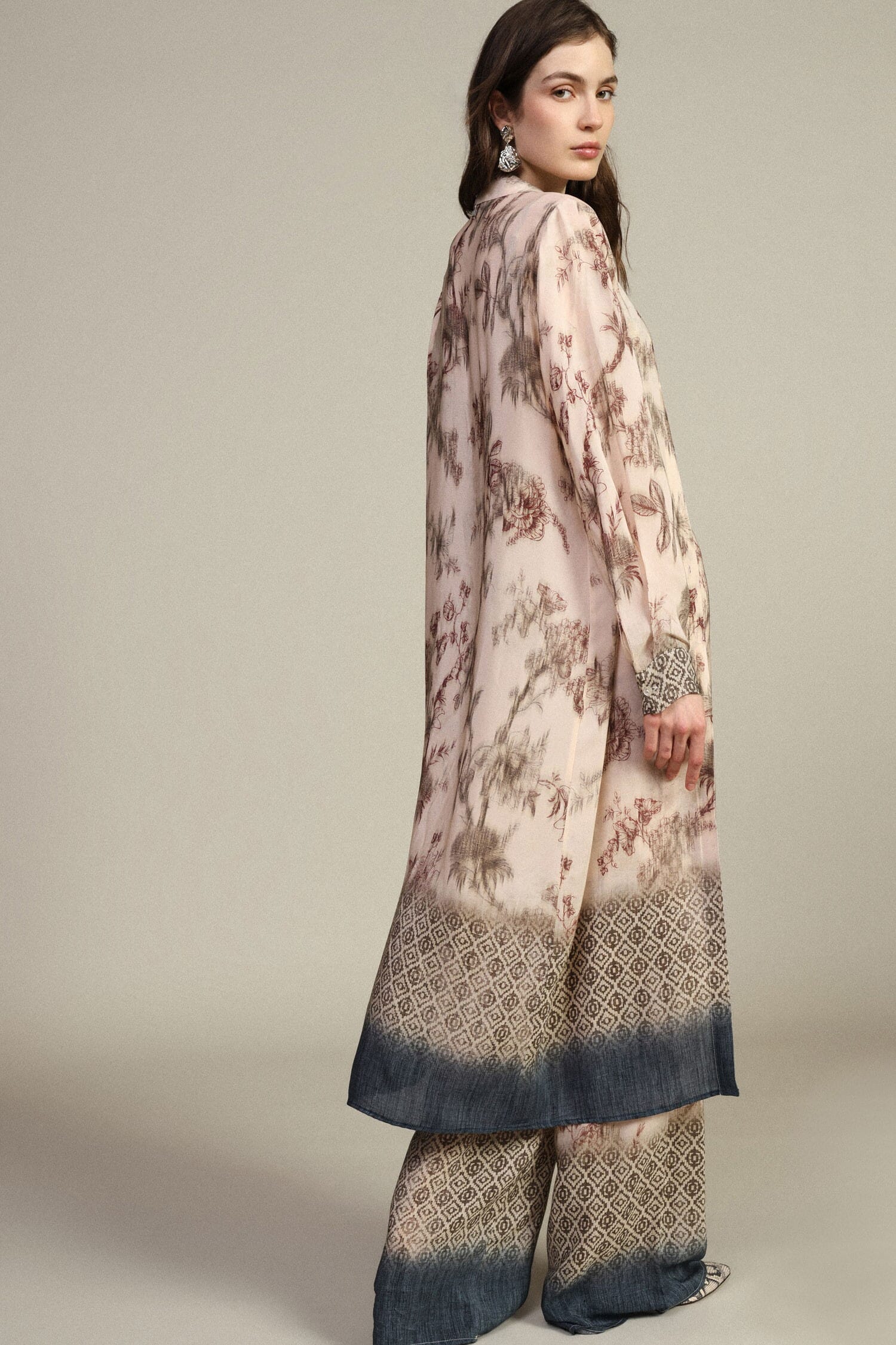 Robe longue à imprimé floral avec boutons sur le devant Dixie