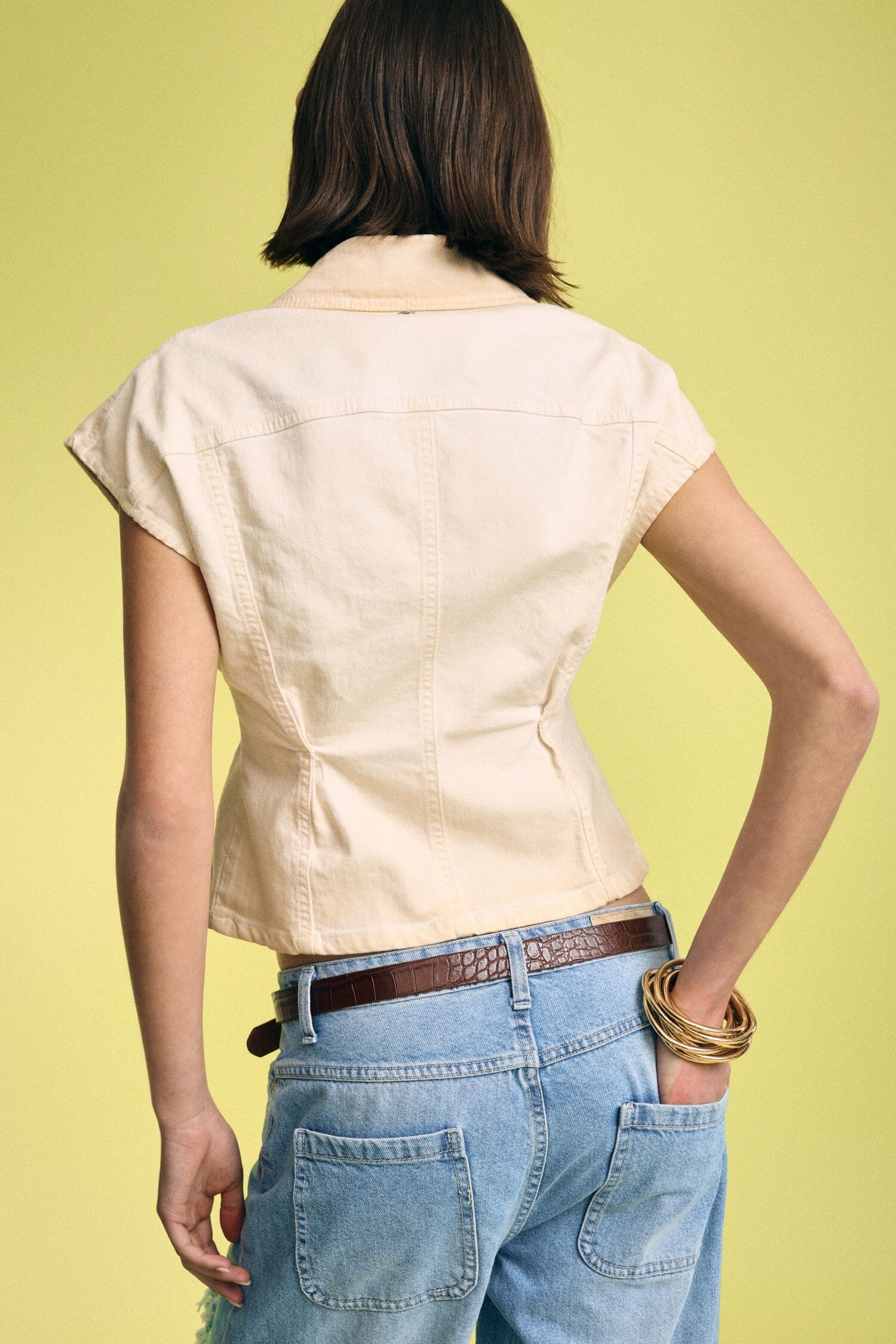 Denim Jacket Corta Con Spalle Ampie E Dettagli Ricamati Please