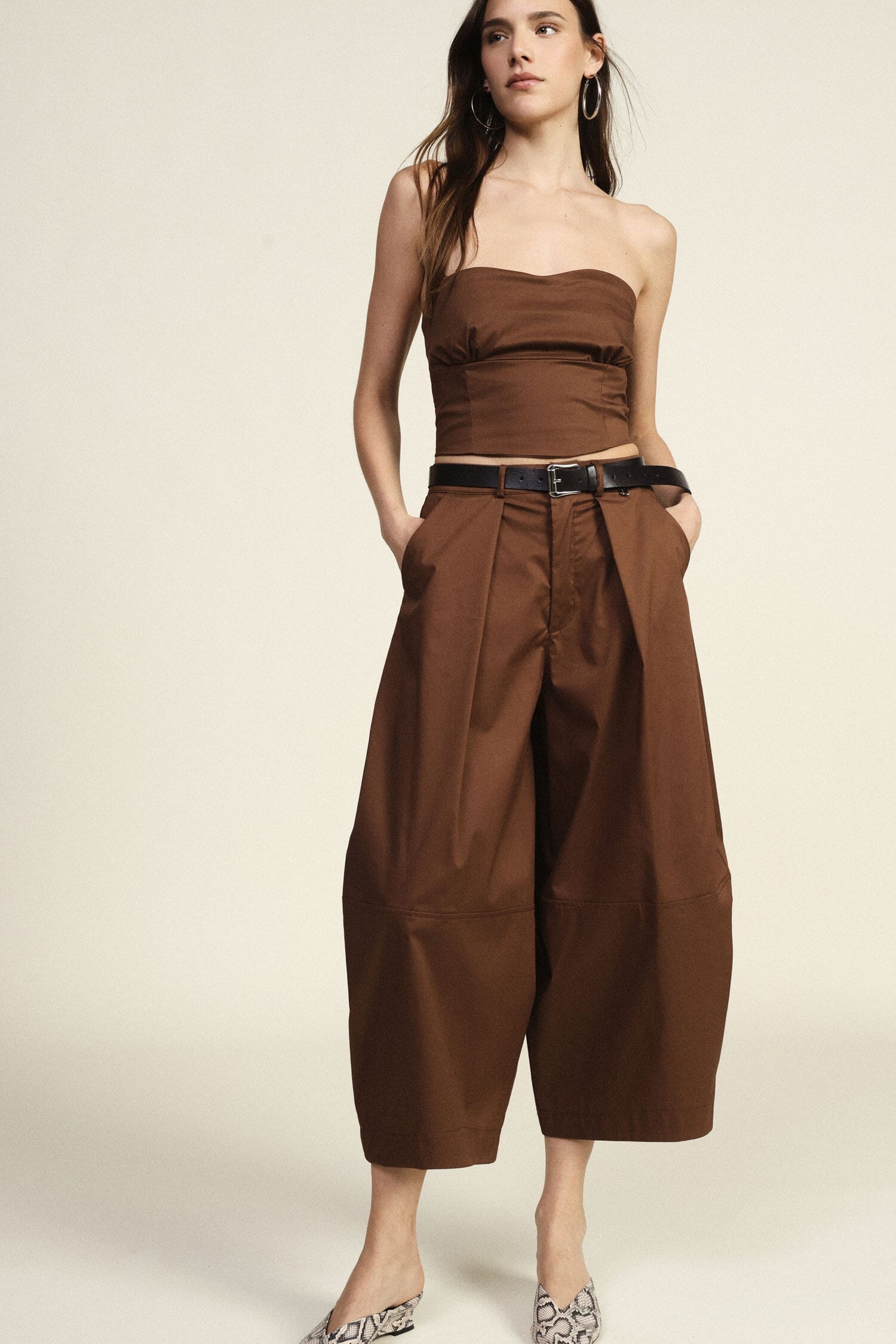 Pantaloni Palazzo Cropped Con Cintura E Pince Dixie