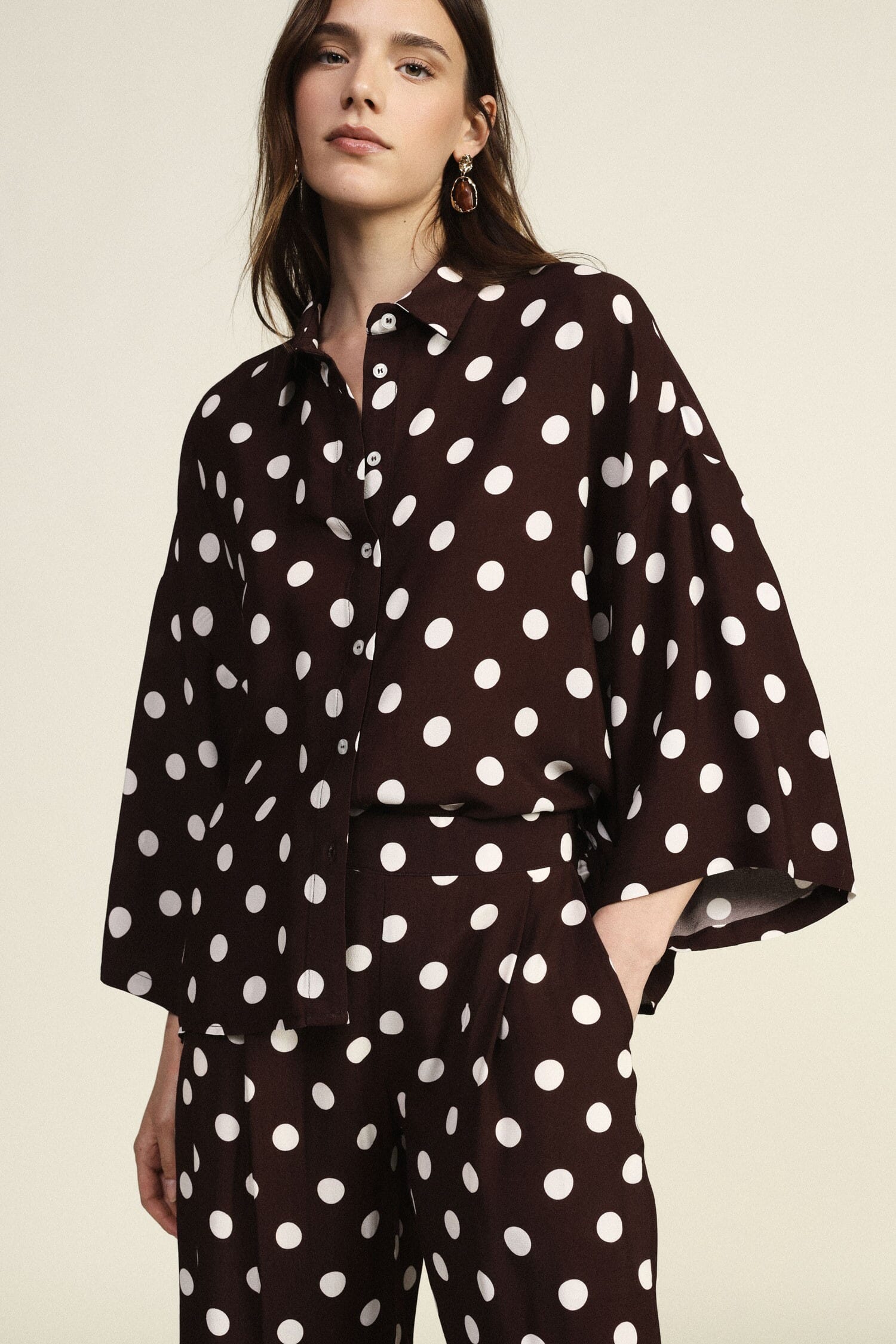Camicia Ampia A Pois Con Maniche A Kimono Dixie