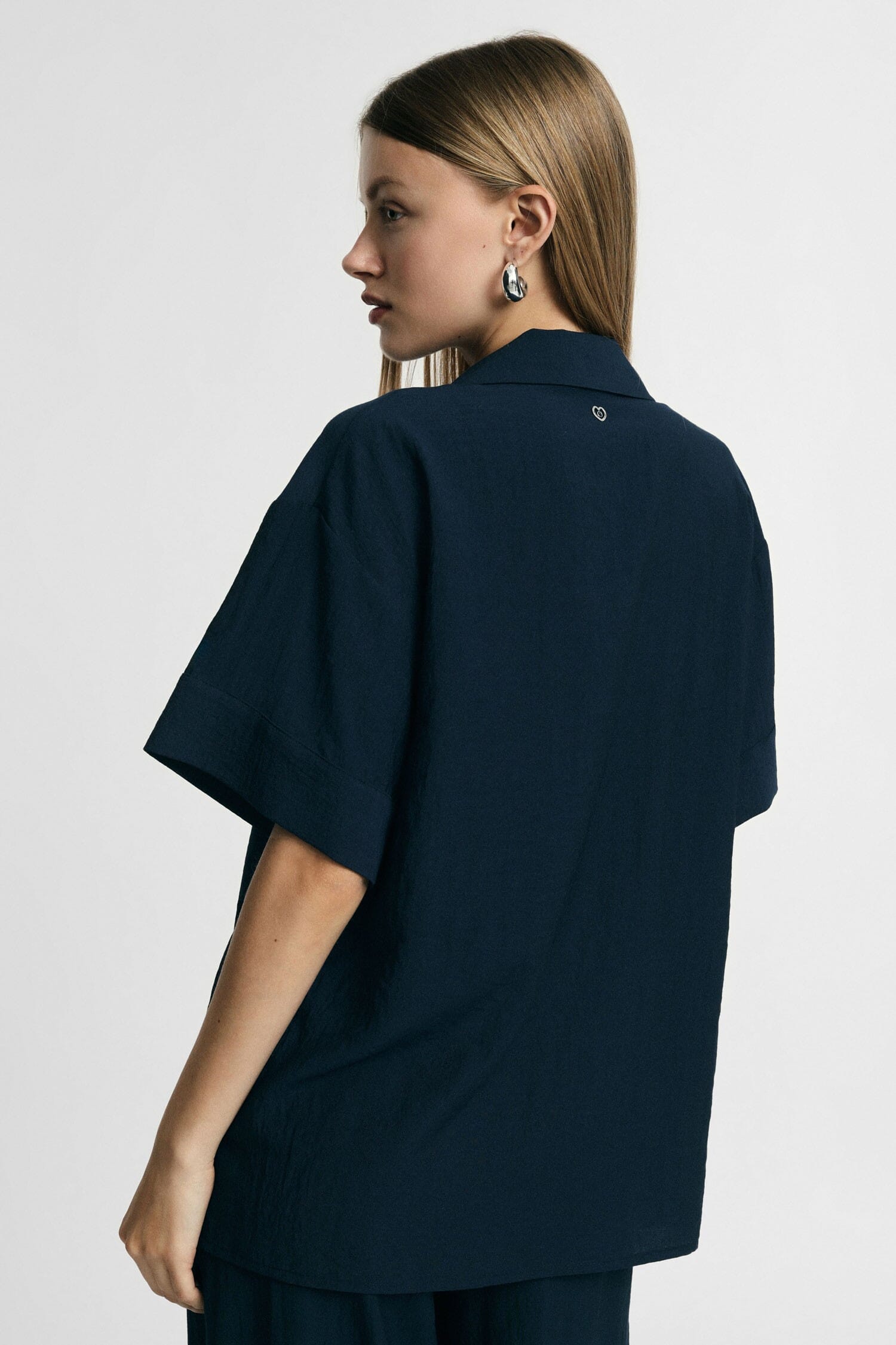 Chemise courte avec fermeture boutonnée Please