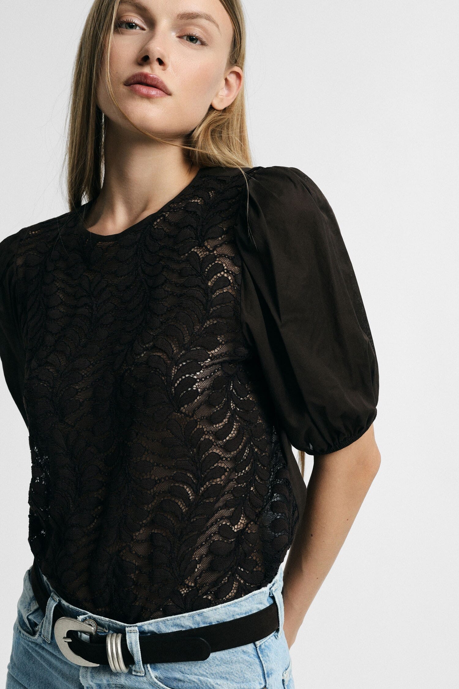 Chemisier en dentelle à manches larges transparentes Please