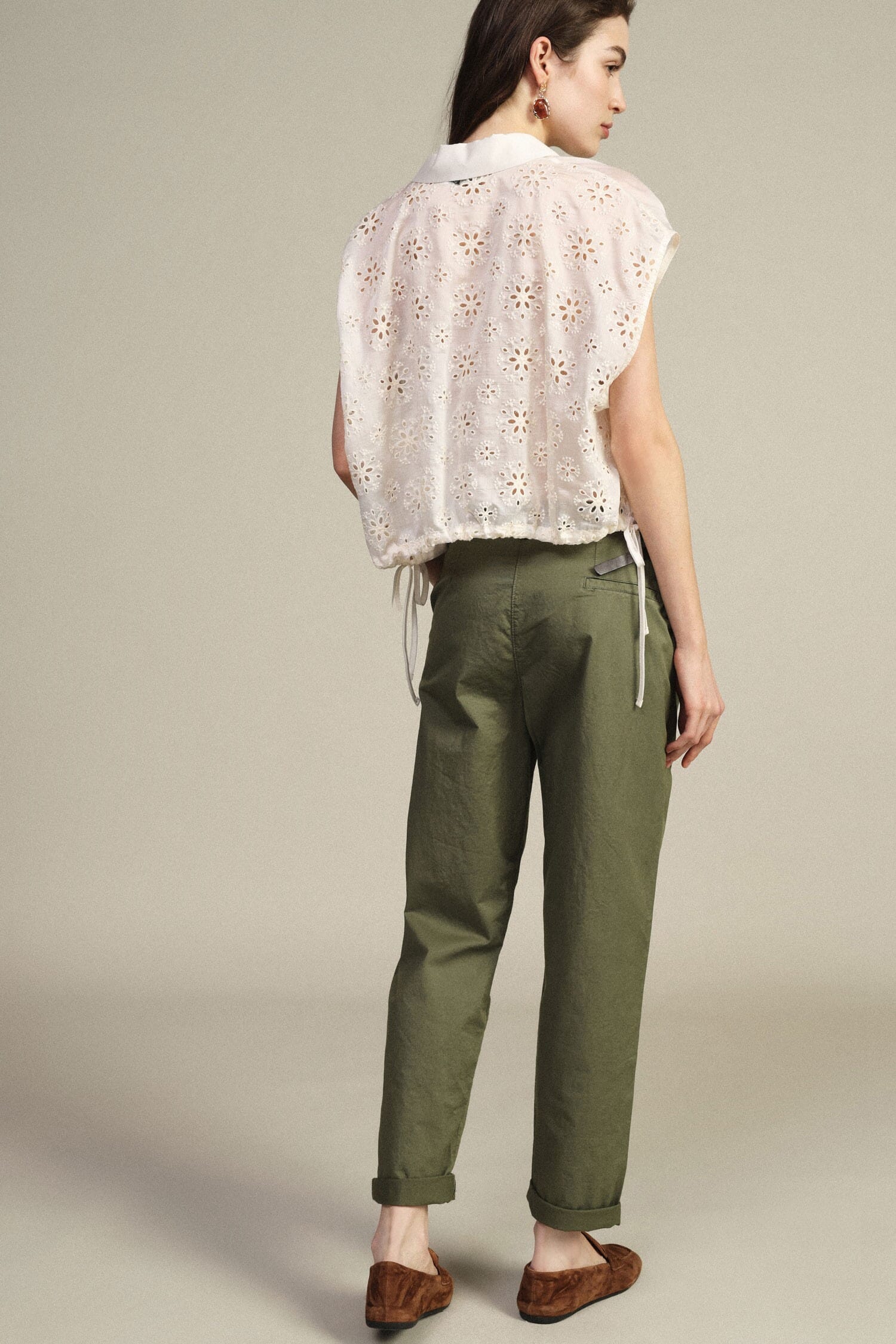 Trousers Chino-Fit Con Cintura Sottile E Risvolti Dixie