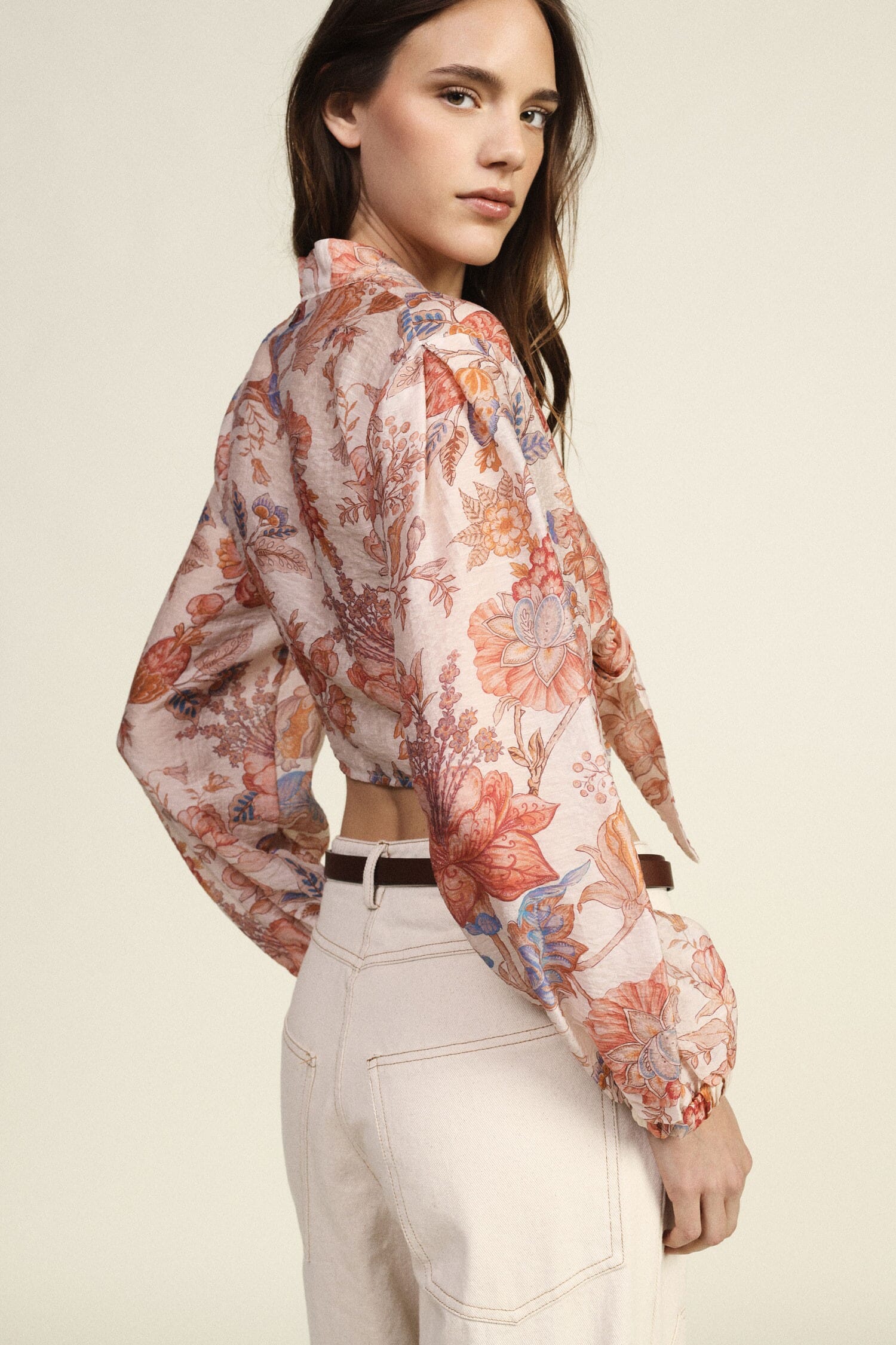 Blusa Corta Con Nodo E Fantasia Floreale Dixie