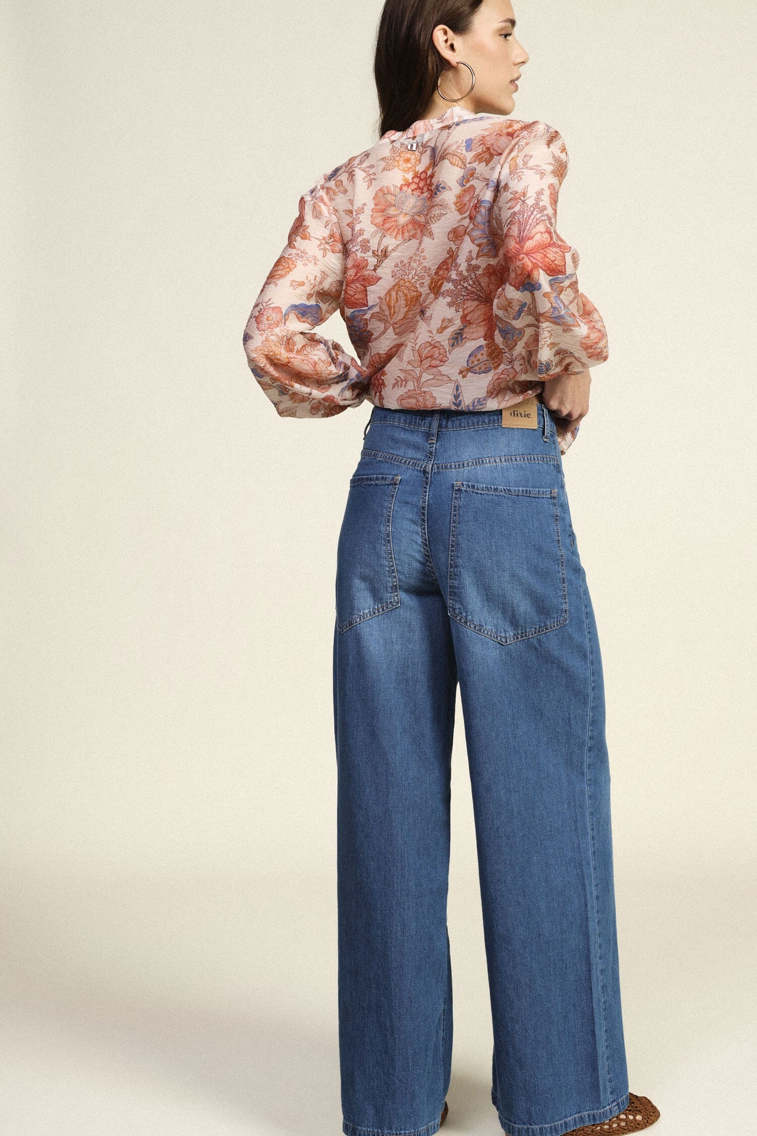 Jeans A Gamba Ampia Con Cinque Tasche Dixie