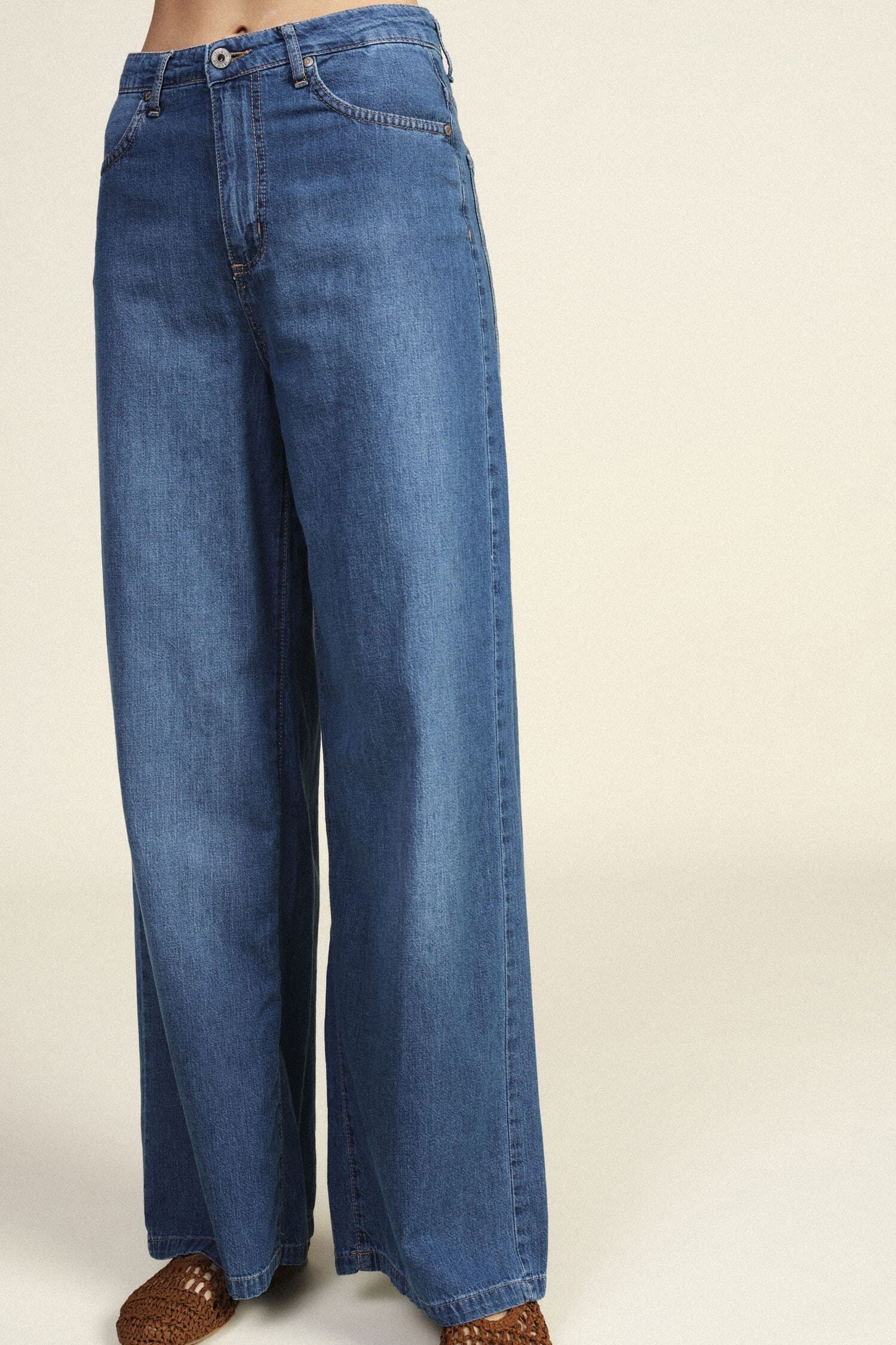Jeans A Gamba Ampia Con Cinque Tasche Dixie