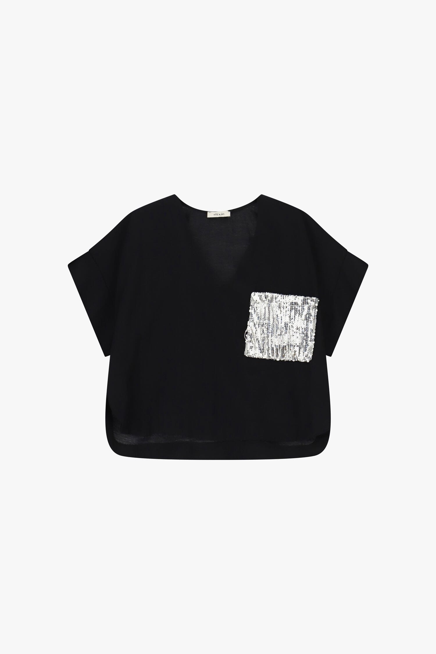 Short Blouse With Front Decorated Pocket Dixie
