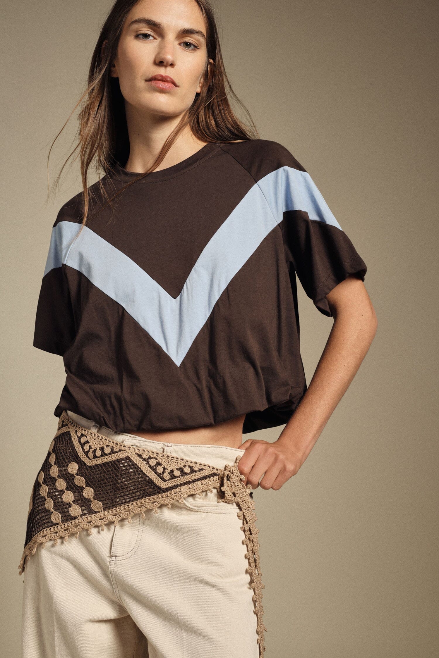 T-Shirt Con Maniche Ampie E Inserto A V Dixie