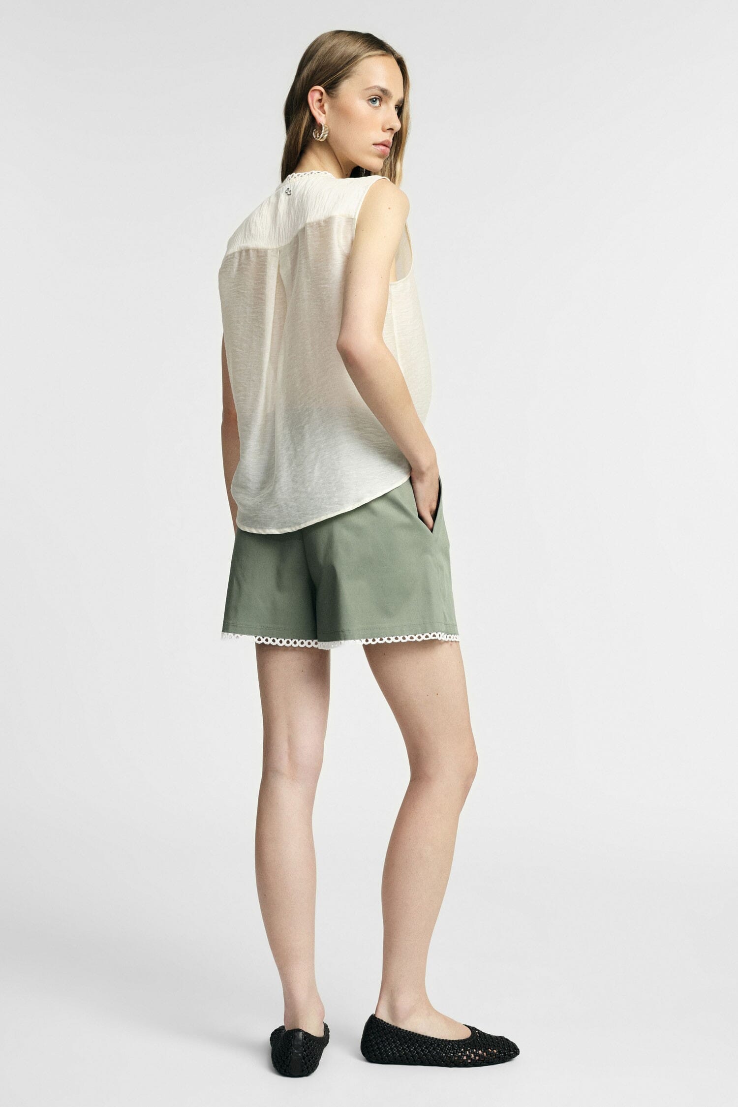 Regular-Fit Shorts With Belt And Perforated Trim Please