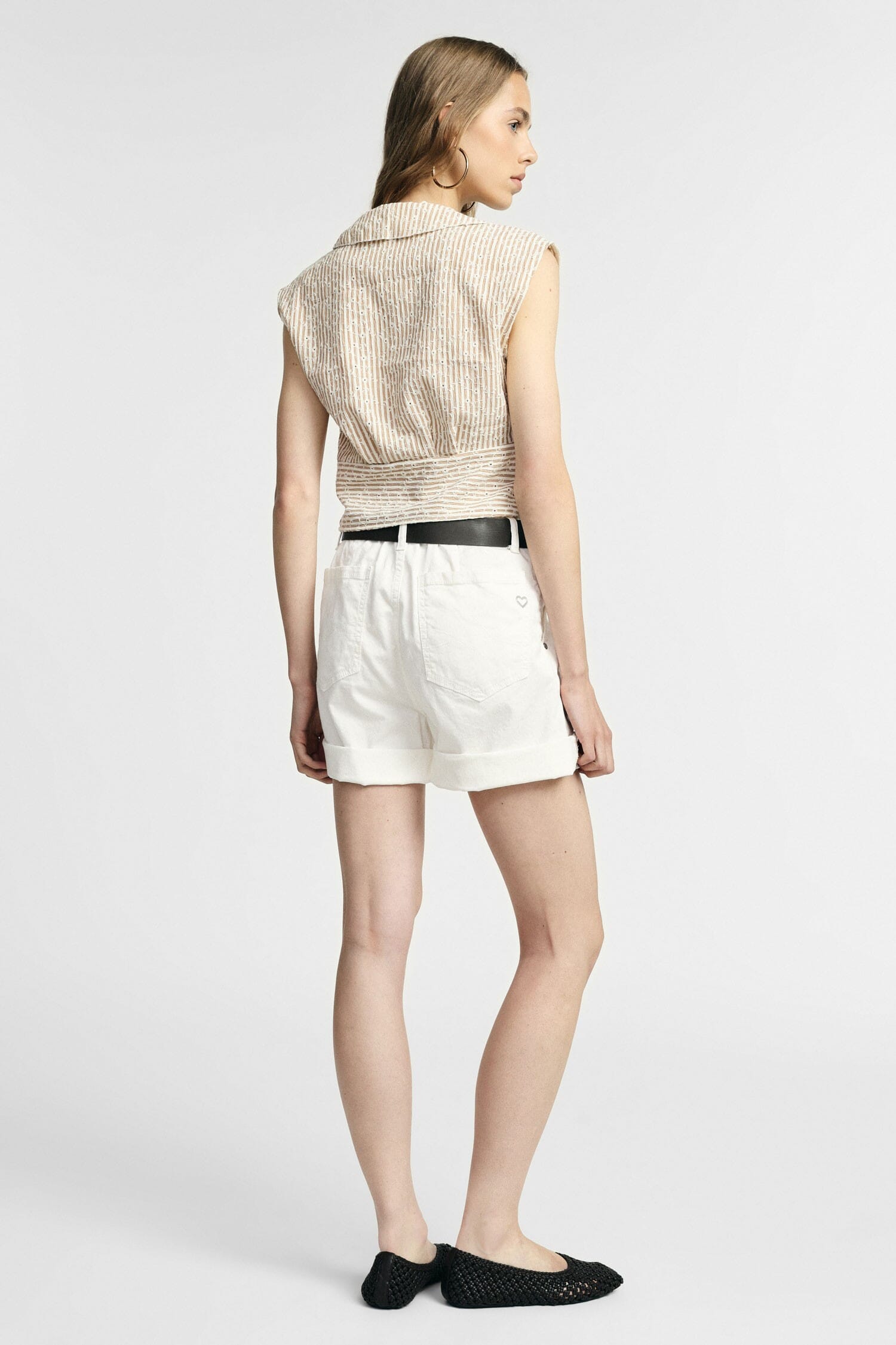 Regular-Fit Shorts With Belt And Turn-ups Please