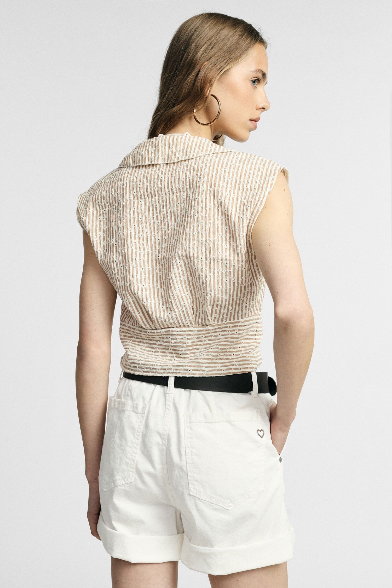 Shirt Cropped Senza Maniche Con Volant E Righe Please