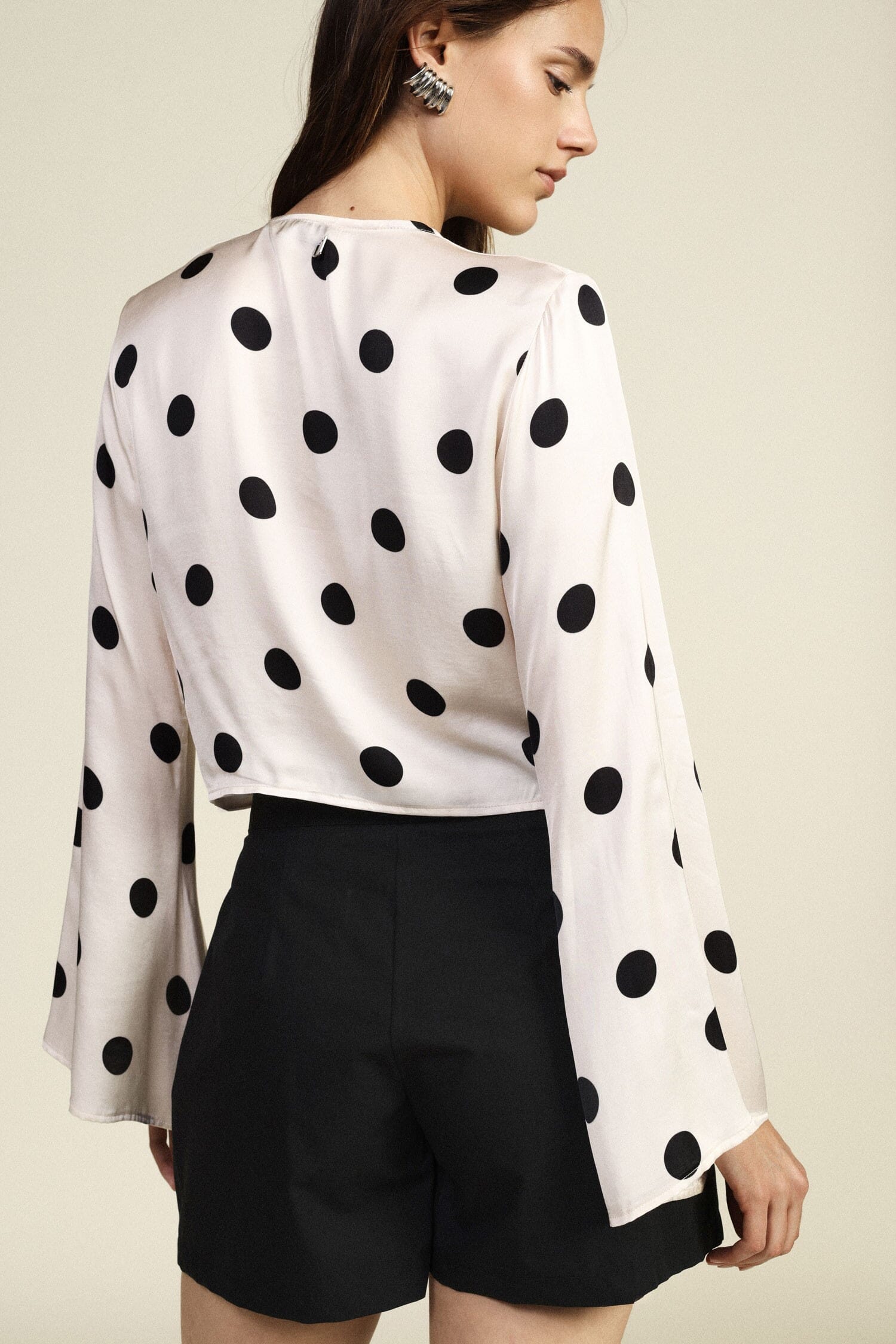 Crossed Short Polka Dot Top With Wide Dixie Sleeves