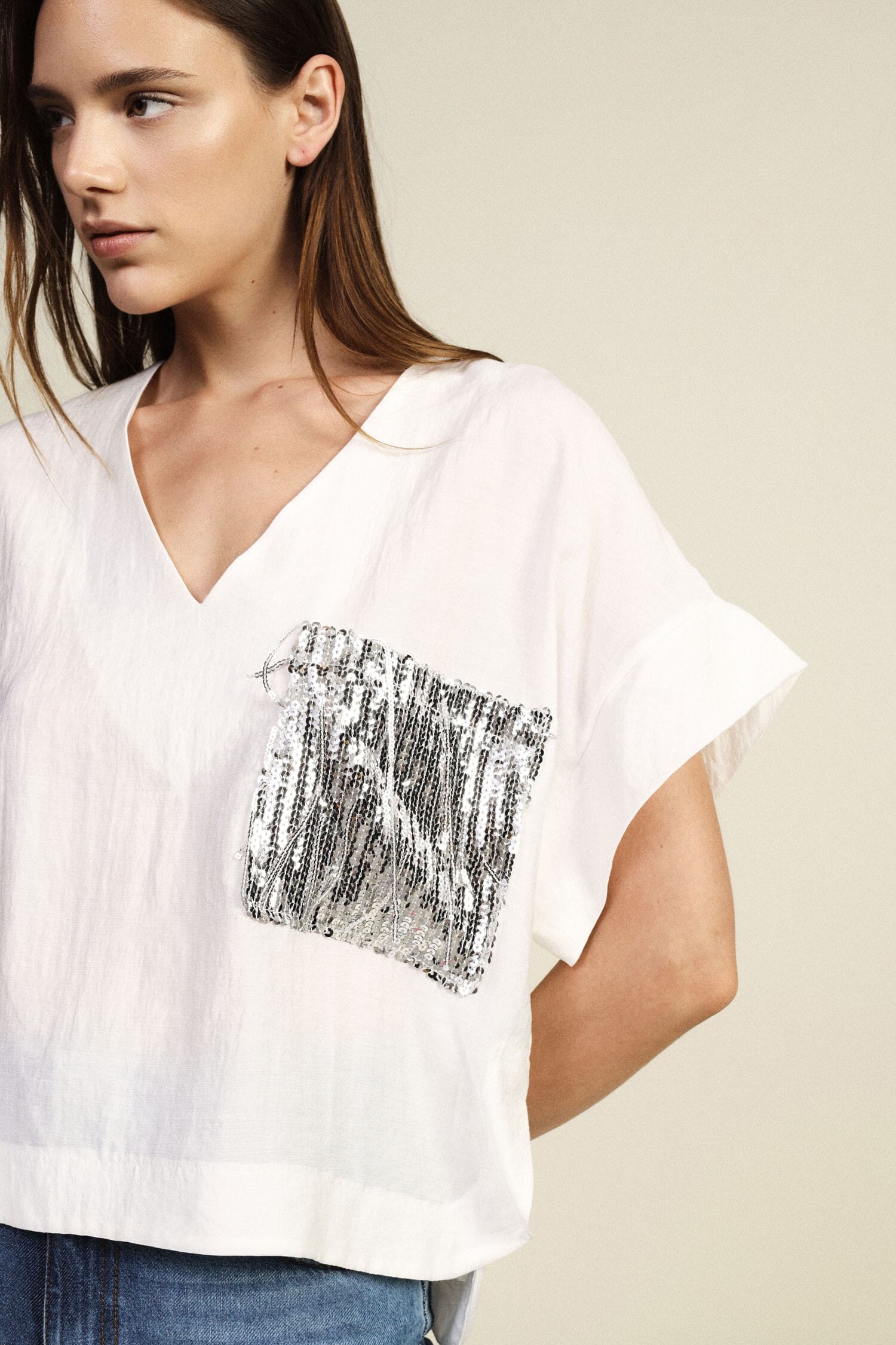 Short Blouse With Front Decorated Pocket Dixie