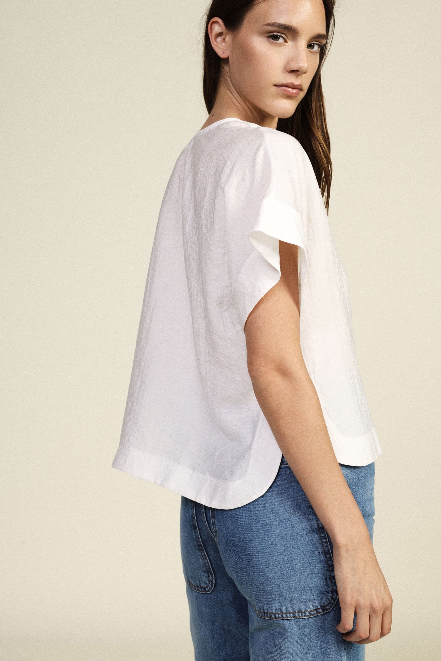 Short Blouse With Front Decorated Pocket Dixie