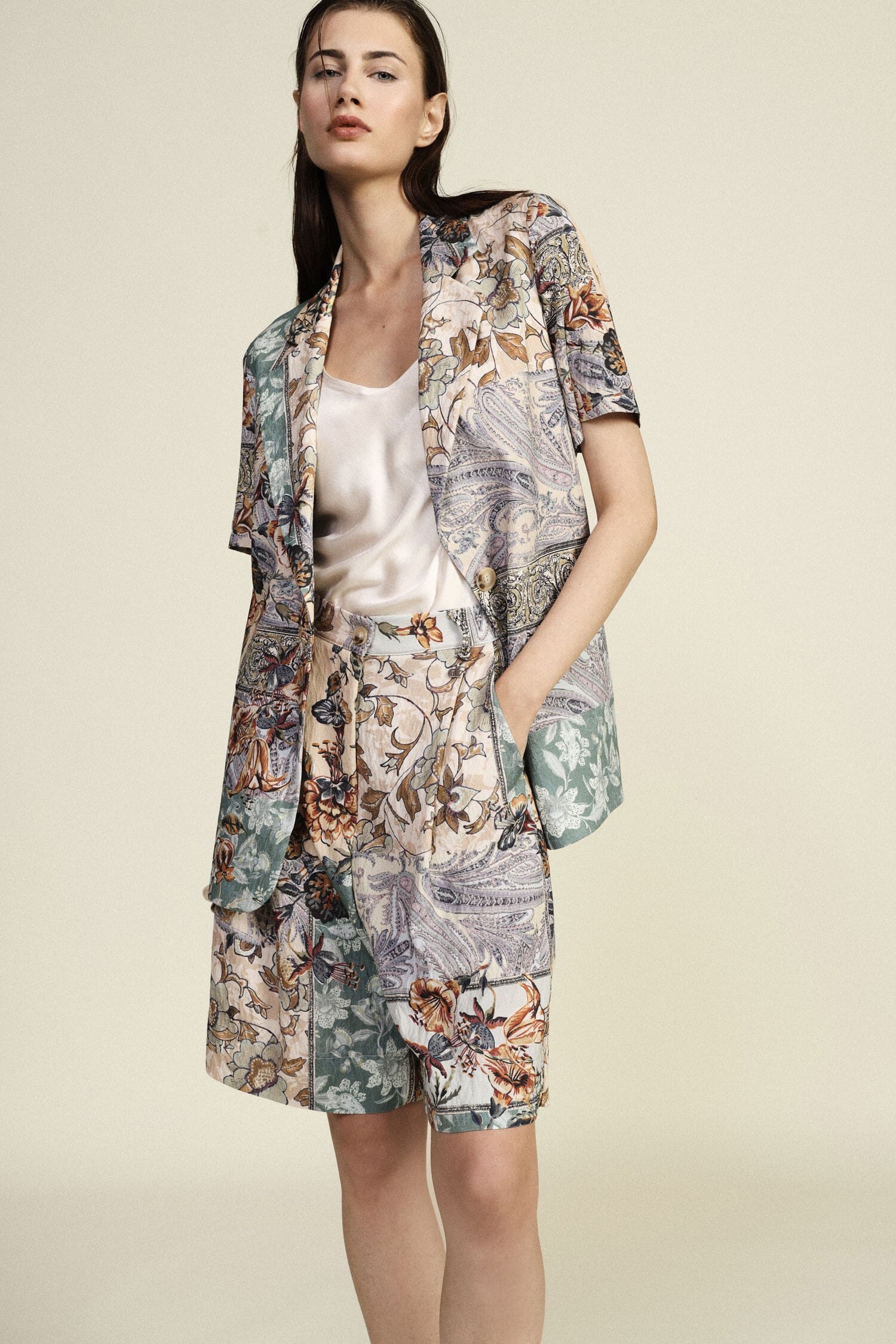 Shorts Regular-Fit A Fantasia Patchwork Floreale Dixie