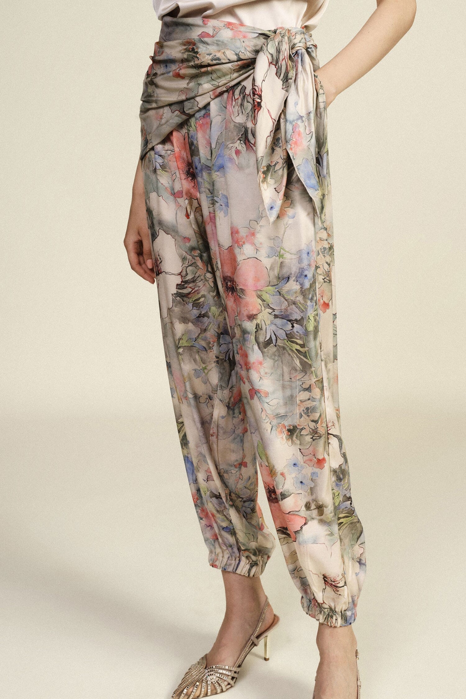 Pantaloni Jogging Fantasia Floreale Con Cintura Annodata Dixie
