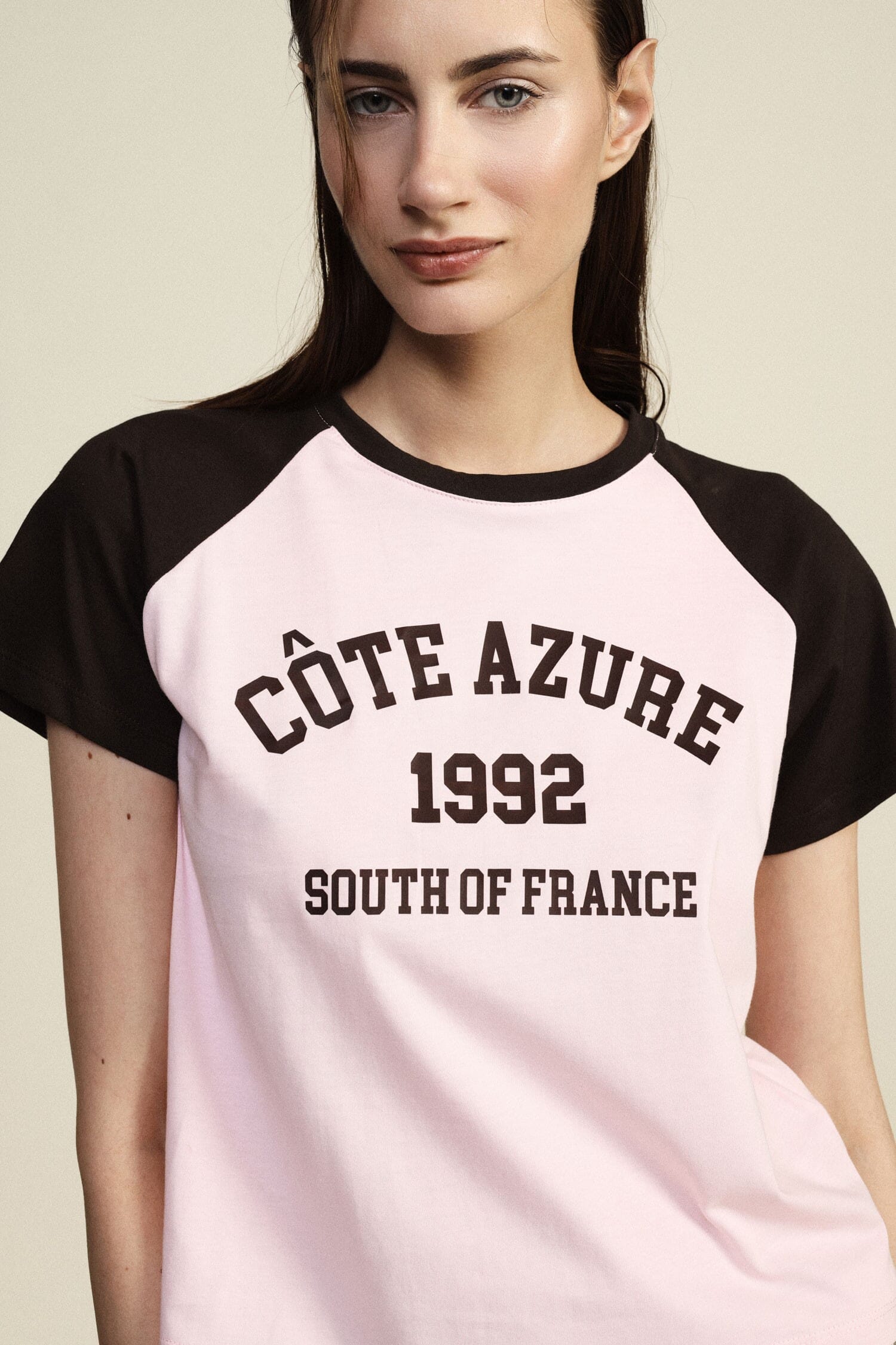 T-Shirt Con Maniche Raglan E Stampa Frontale Dixie