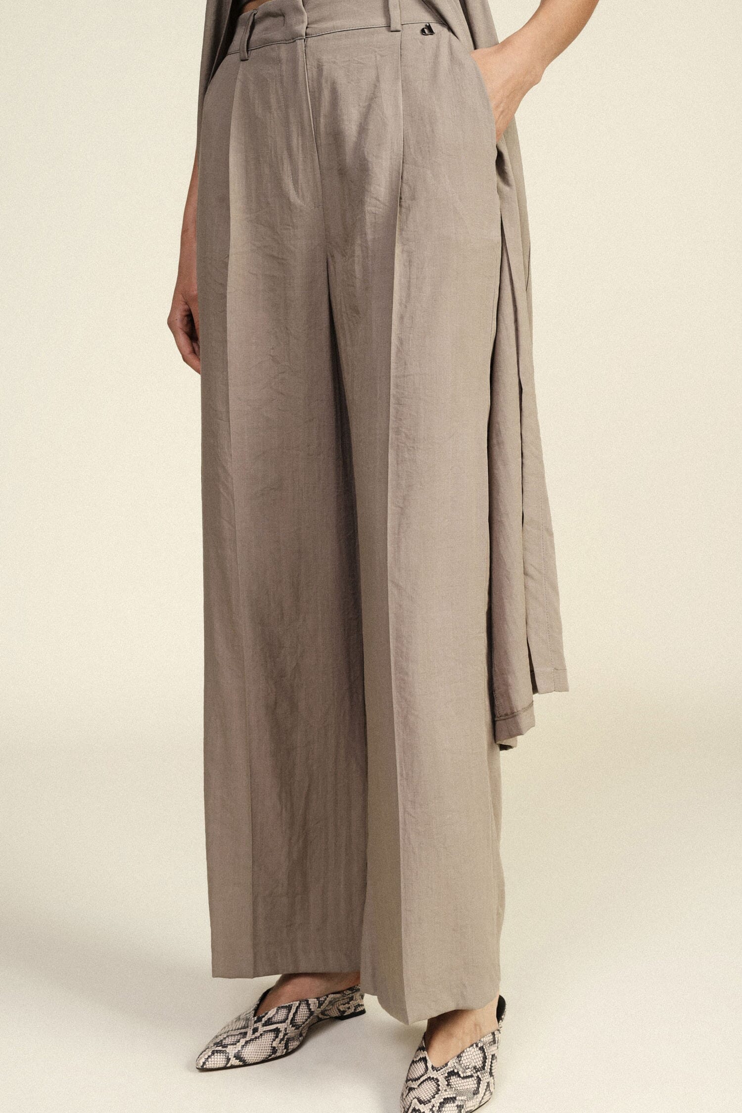 Pantaloni Palazzo Con Pinces E Vita Alta Dixie