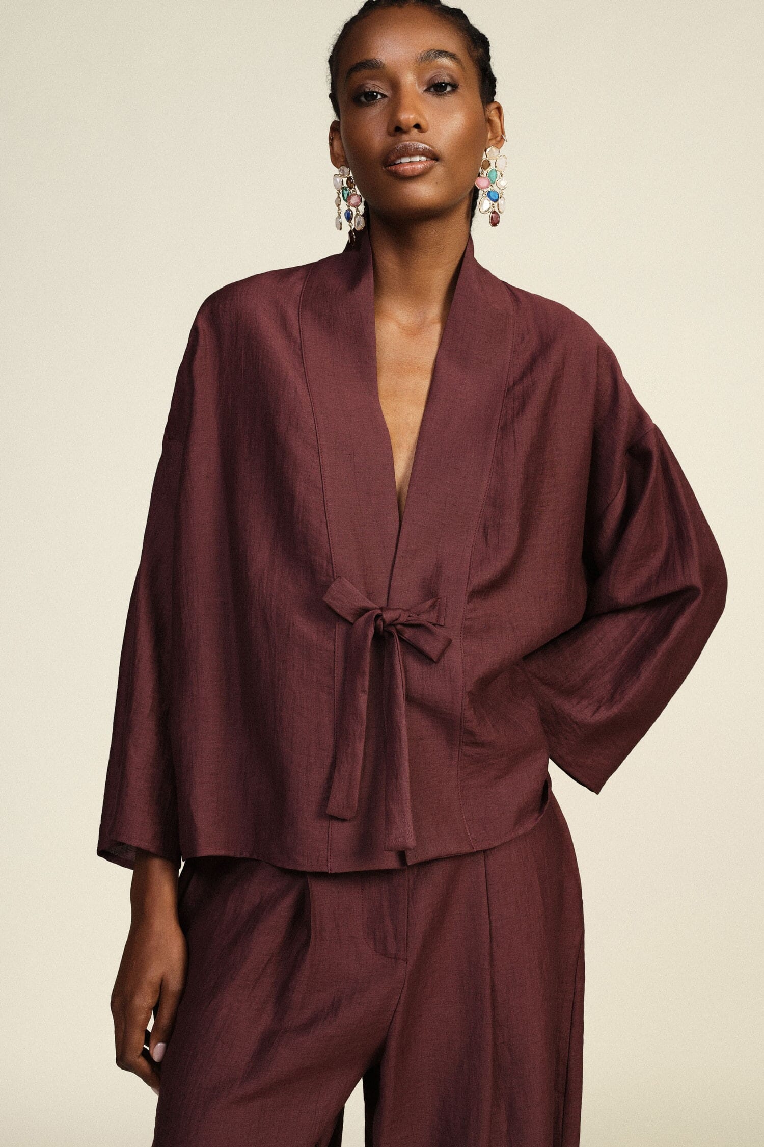 Short Fit Wide Blazer With Knotted Belt Dixie