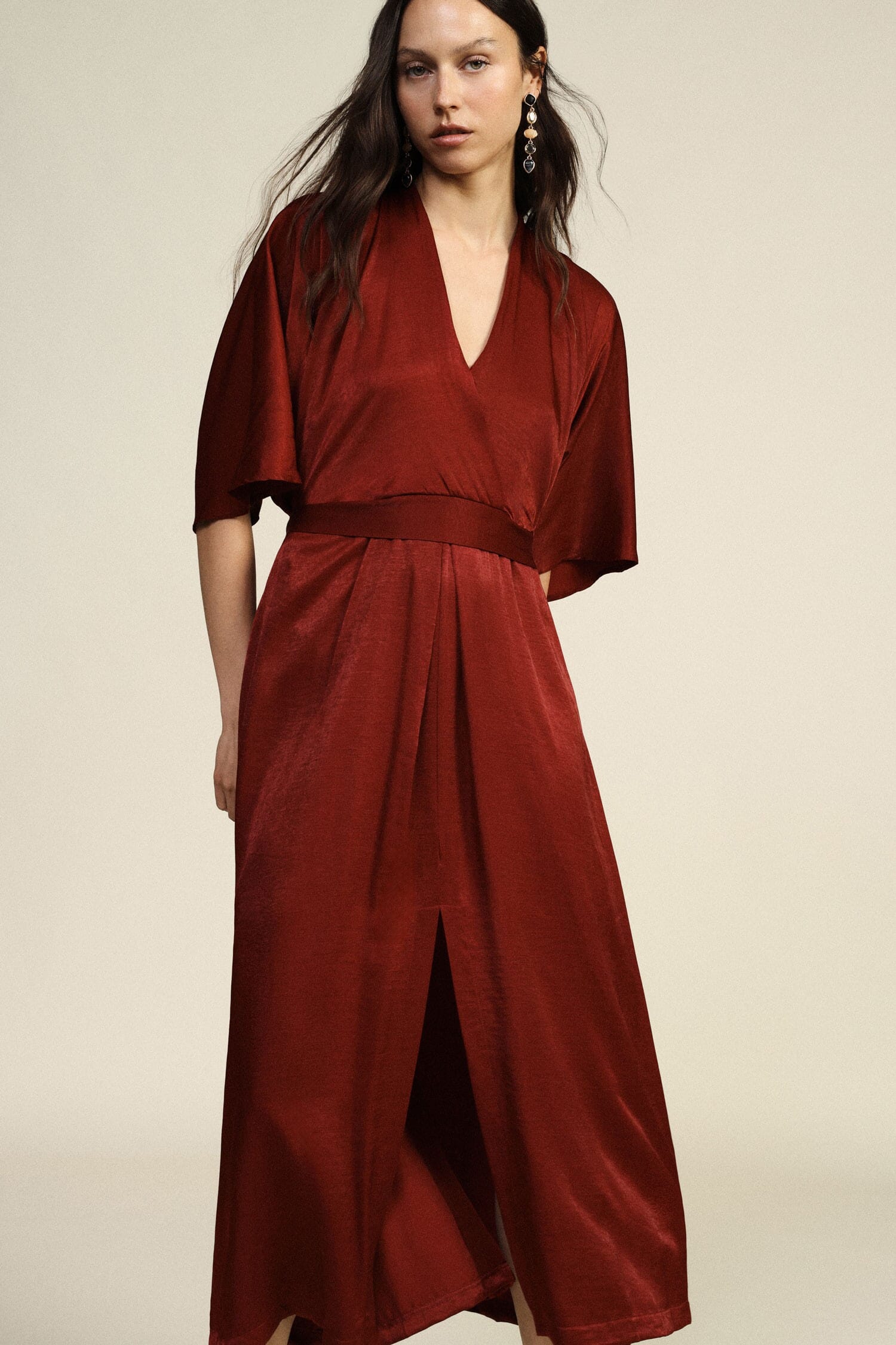 Robe longue croisée avec ceinture et manches larges Dixie