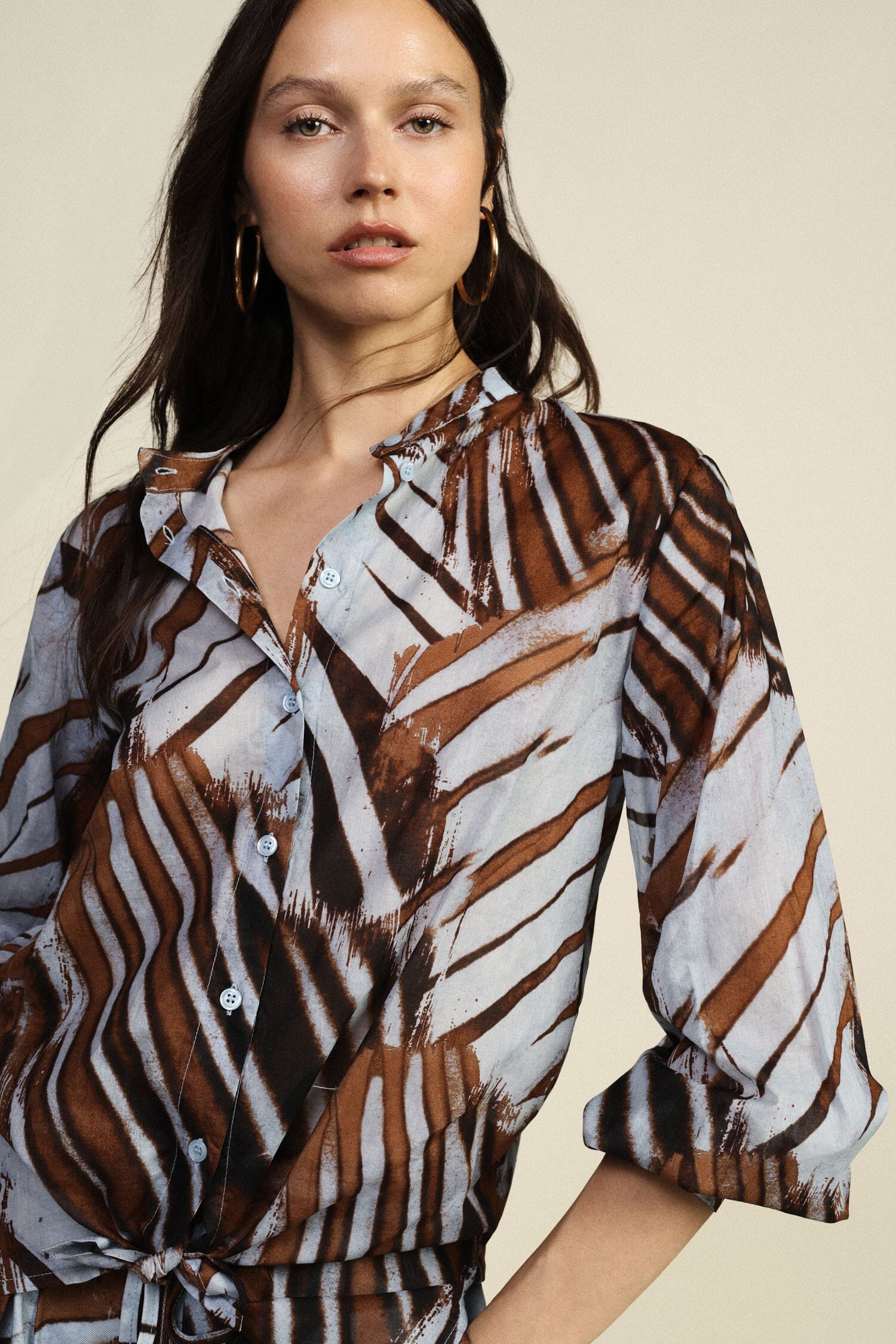 Camicia Fantasia Con Nodo Frontale E Collo Alla Coreana Dixie