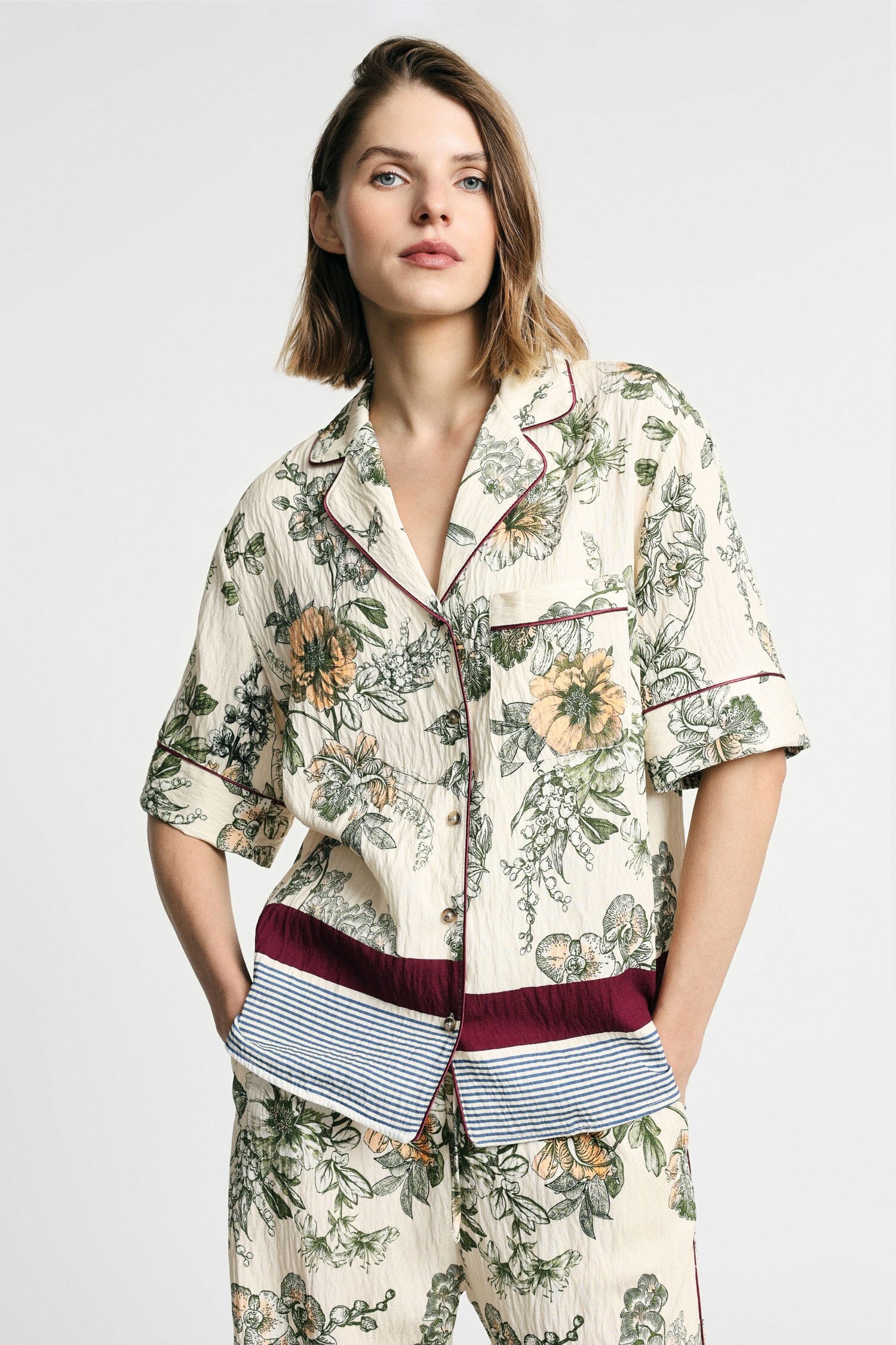 Camicia Boxy Fantasia Floreale E Righe Please
