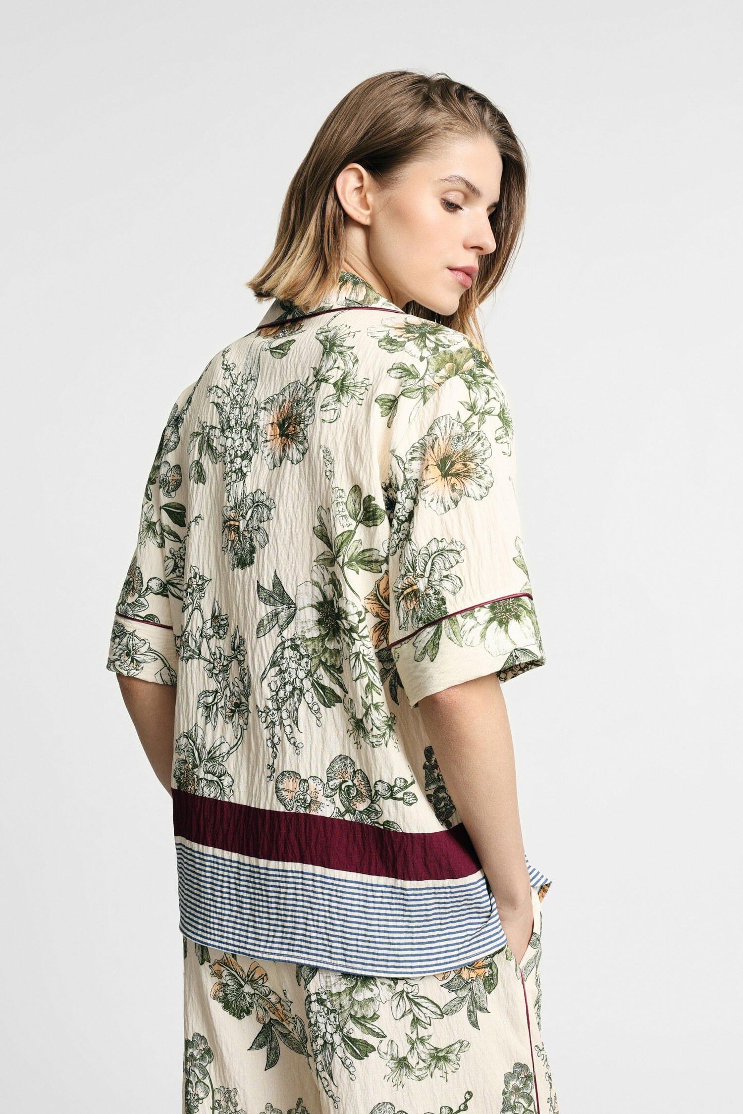 Camicia Boxy Fantasia Floreale E Righe Please